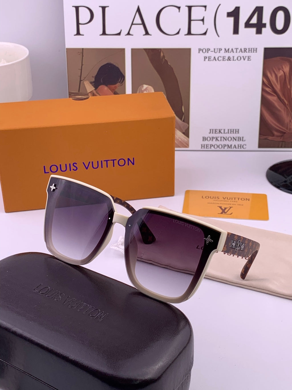 Louis Vuitton L1132 Square Gold Lens Sunglasses for Women - 997444