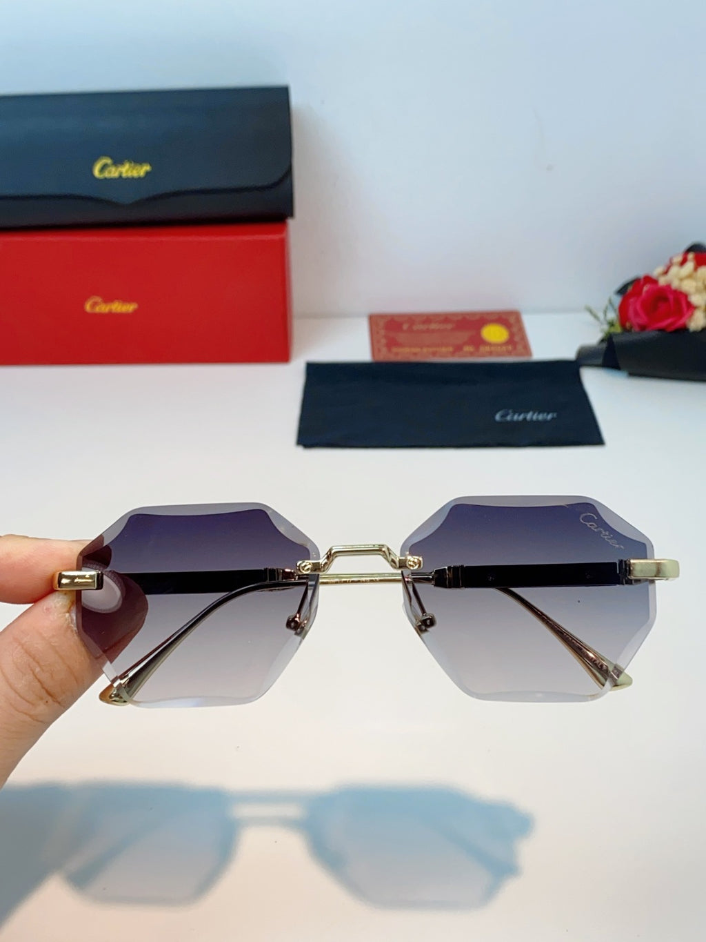 Cartier Fashion Gray Lens Sunglasses for Men & Women - detail image 4