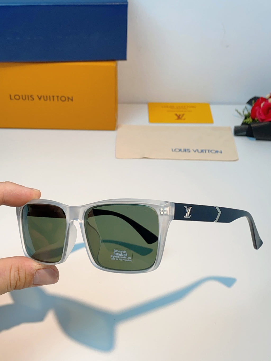 Louis Vuitton Square Black Lens Sunglasses for Men - 132177 - detail image 6