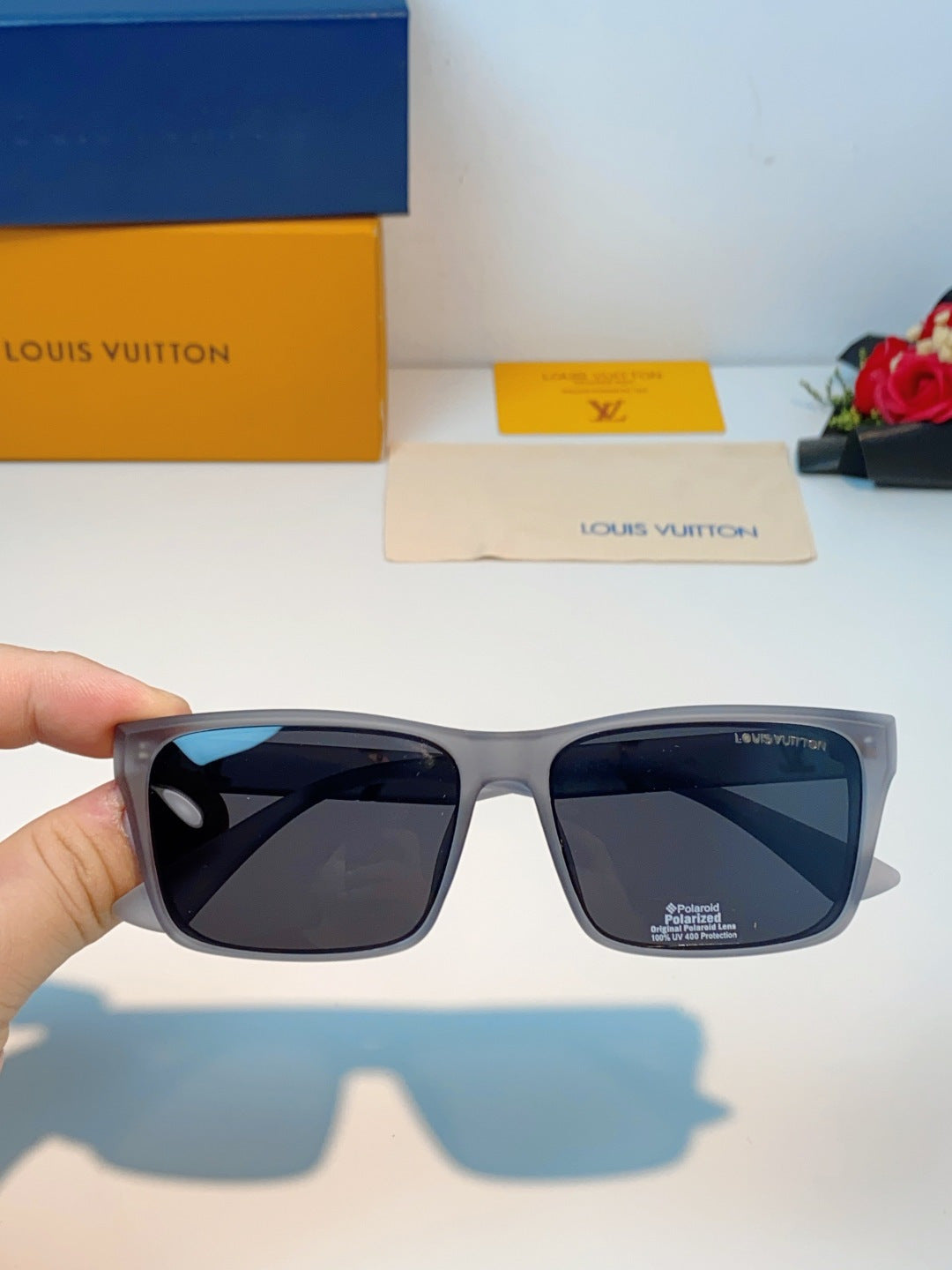 Louis Vuitton Square Black Lens Sunglasses for Men - 132178 - detail image 4