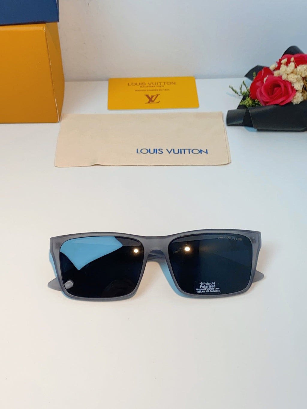 Louis Vuitton Square Black Lens Sunglasses for Men - 132178 - detail image 9