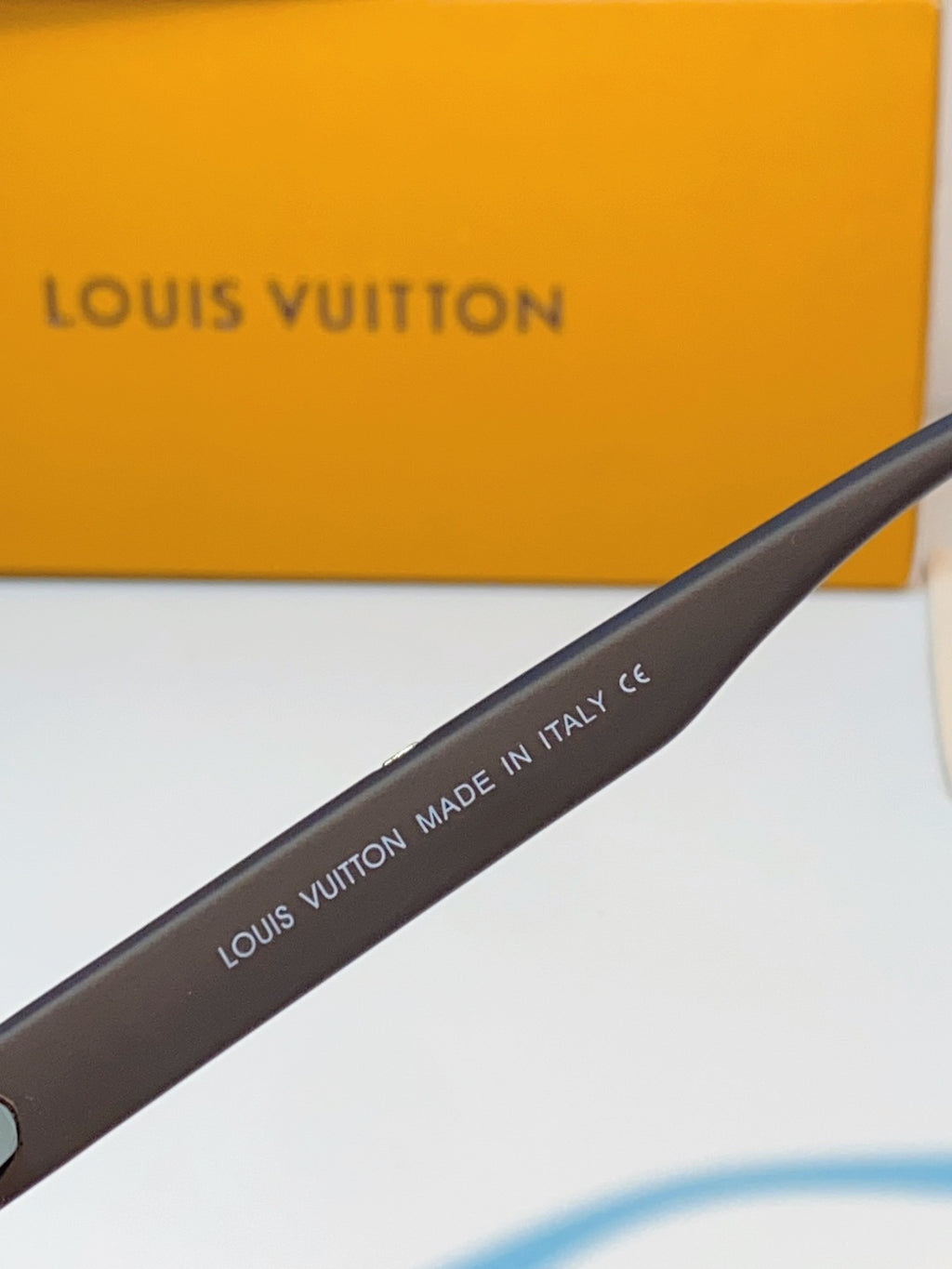 Louis Vuitton Square Brown Lens Sunglasses for Men - detail image 8