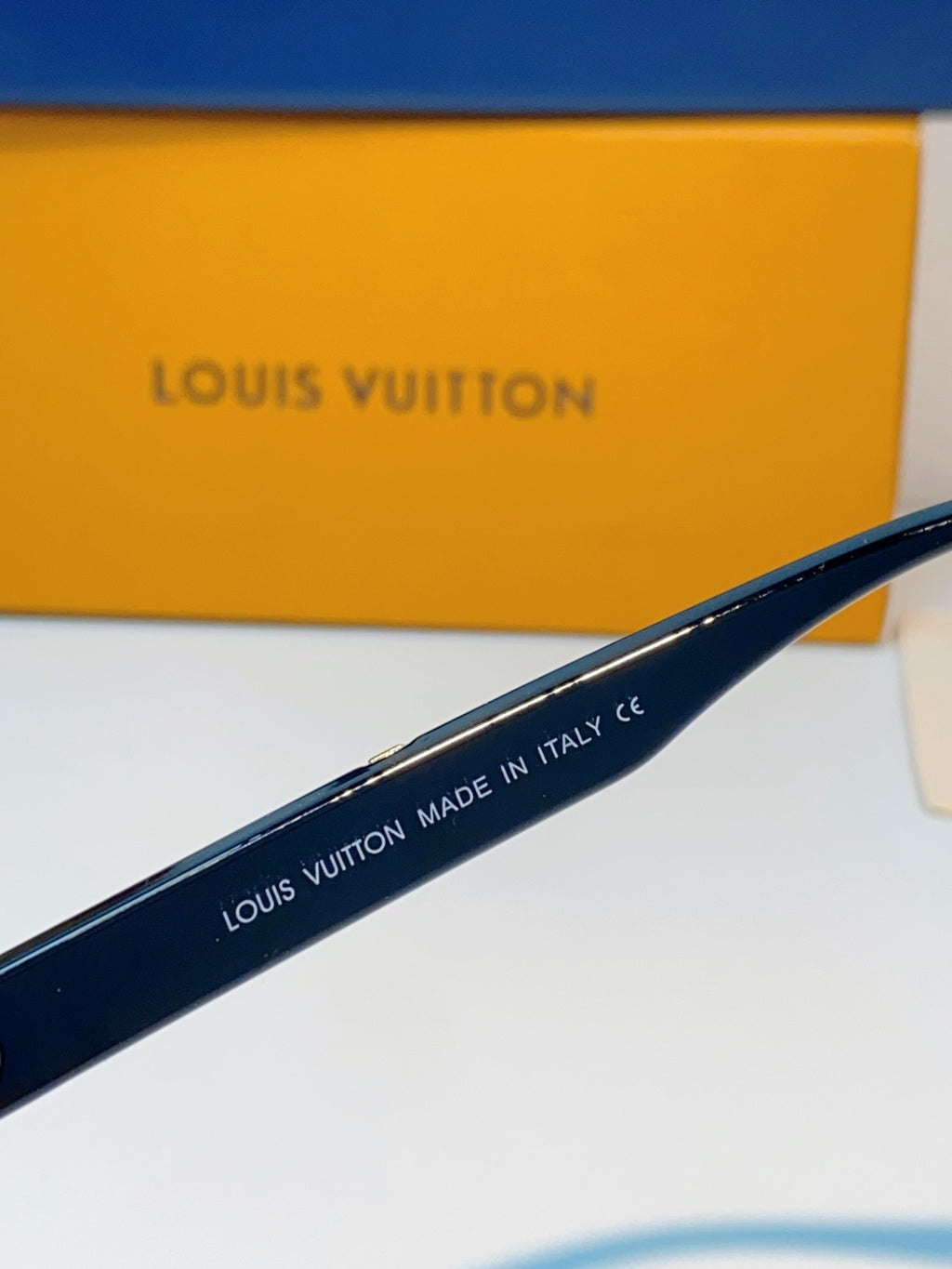 Louis Vuitton Square Black Lens Sunglasses for Men - detail image 8