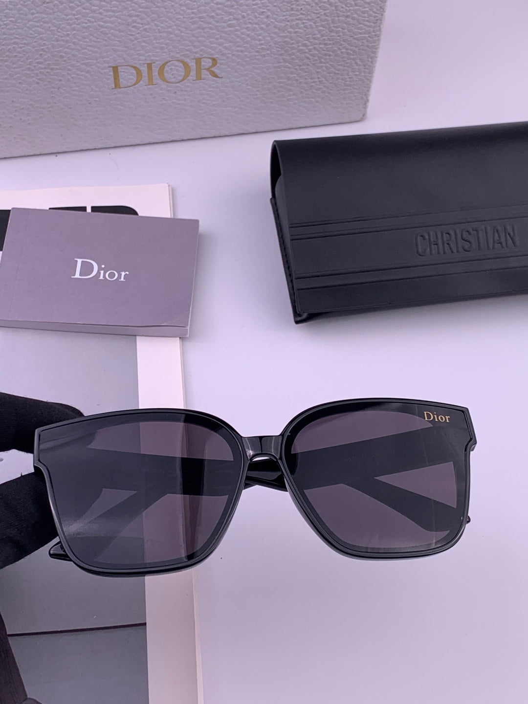 Dior D6895 Square Pink Lens Sunglasses for Men & Women - 132403