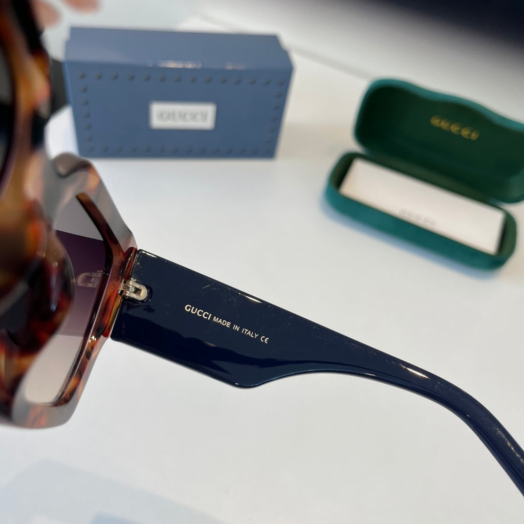 Gucci Oversized Red Lens Sunglasses for Men & Women - 132235 - detail image 9