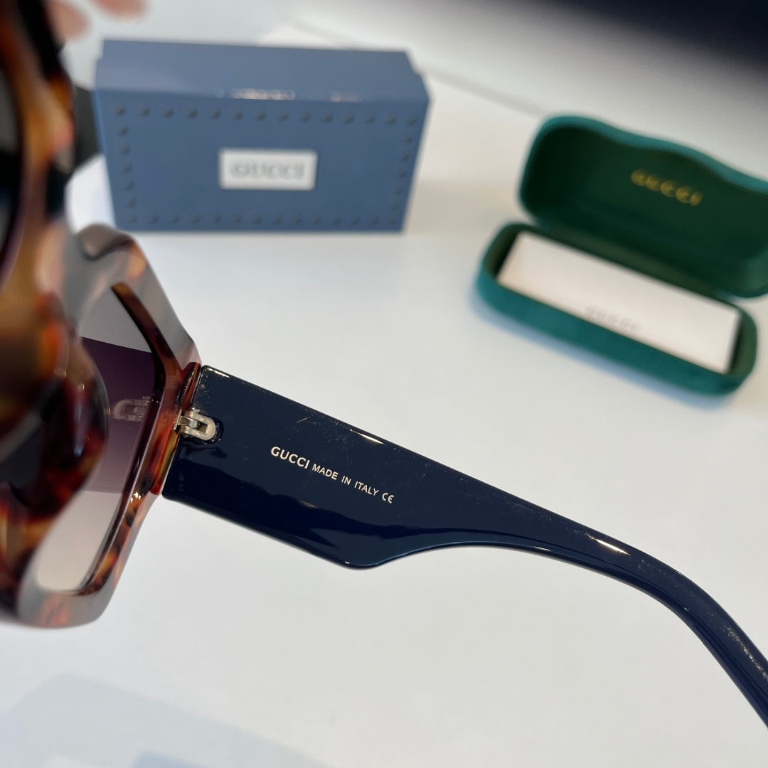 Gucci Oversized Red Lens Sunglasses for Men & Women - 132235 - detail image 9