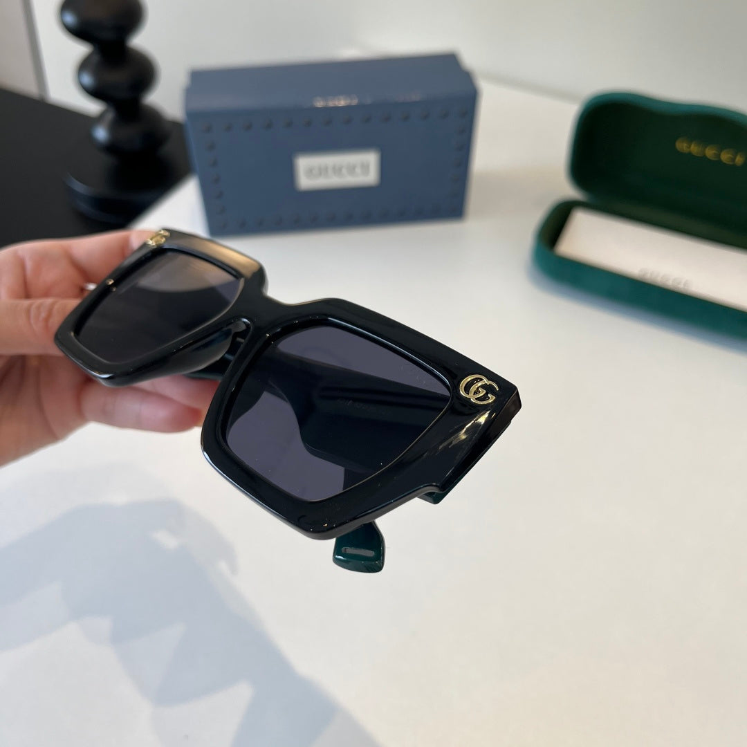 Gucci Oversized Silver Lens Sunglasses for Men & Women - 132236 - detail image 6