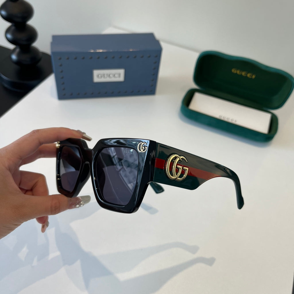 Gucci Oversized Silver Lens Sunglasses for Men & Women - 132236 - detail image 4