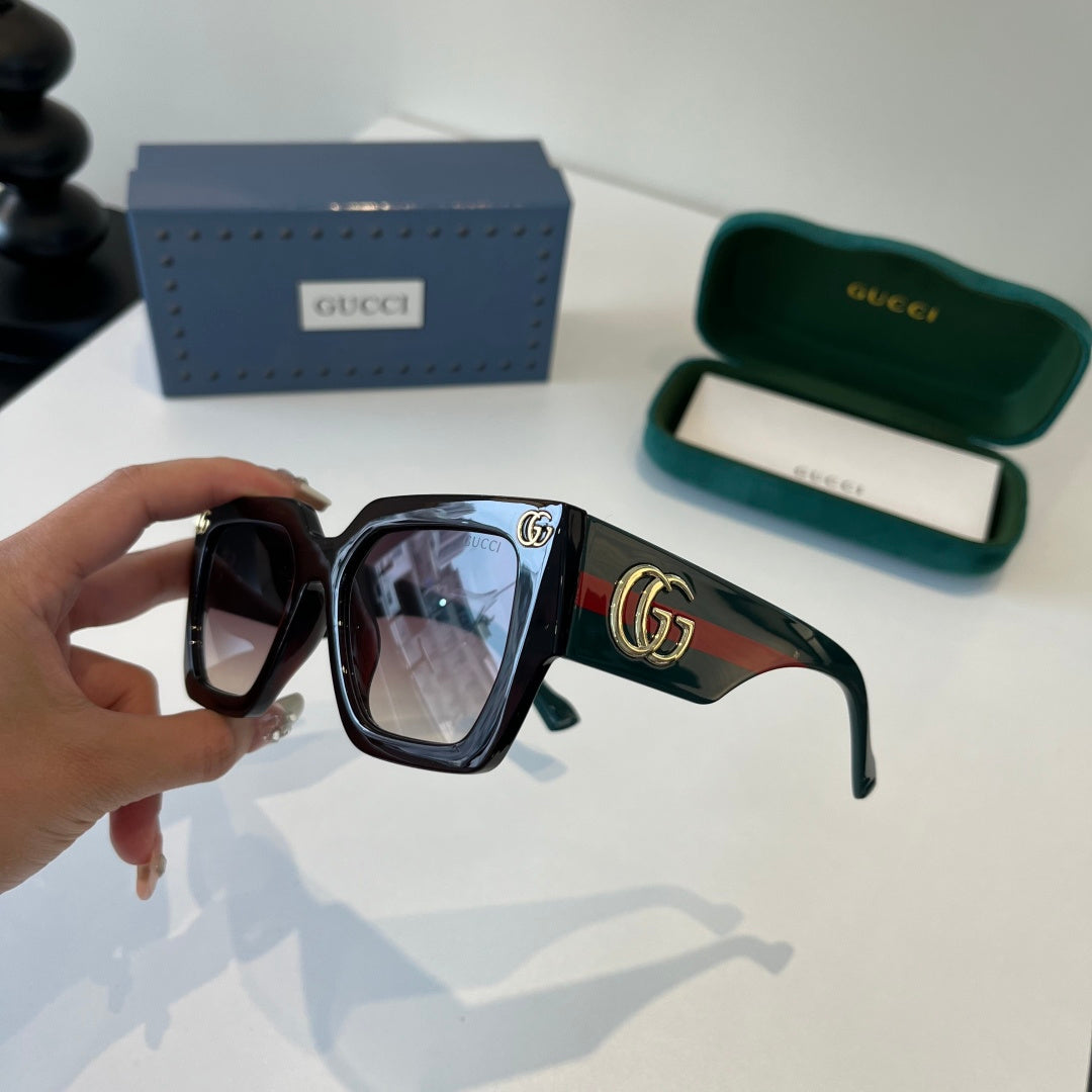 Gucci Oversized Silver Lens Sunglasses for Men & Women - 132237 - detail image 4
