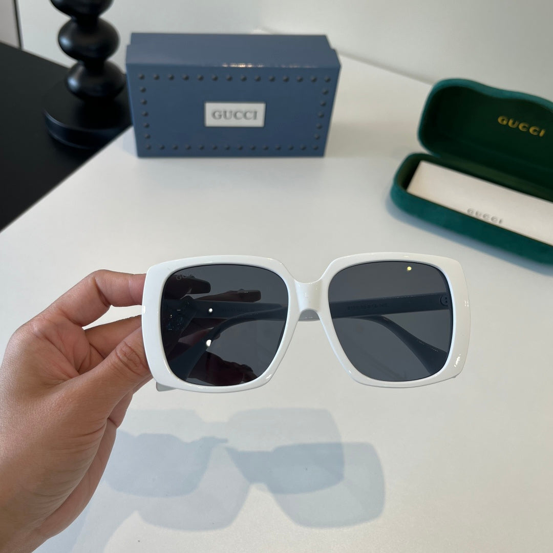 Gucci Oversized Silver Lens Sunglasses for Men & Women - 371507 - detail image 5