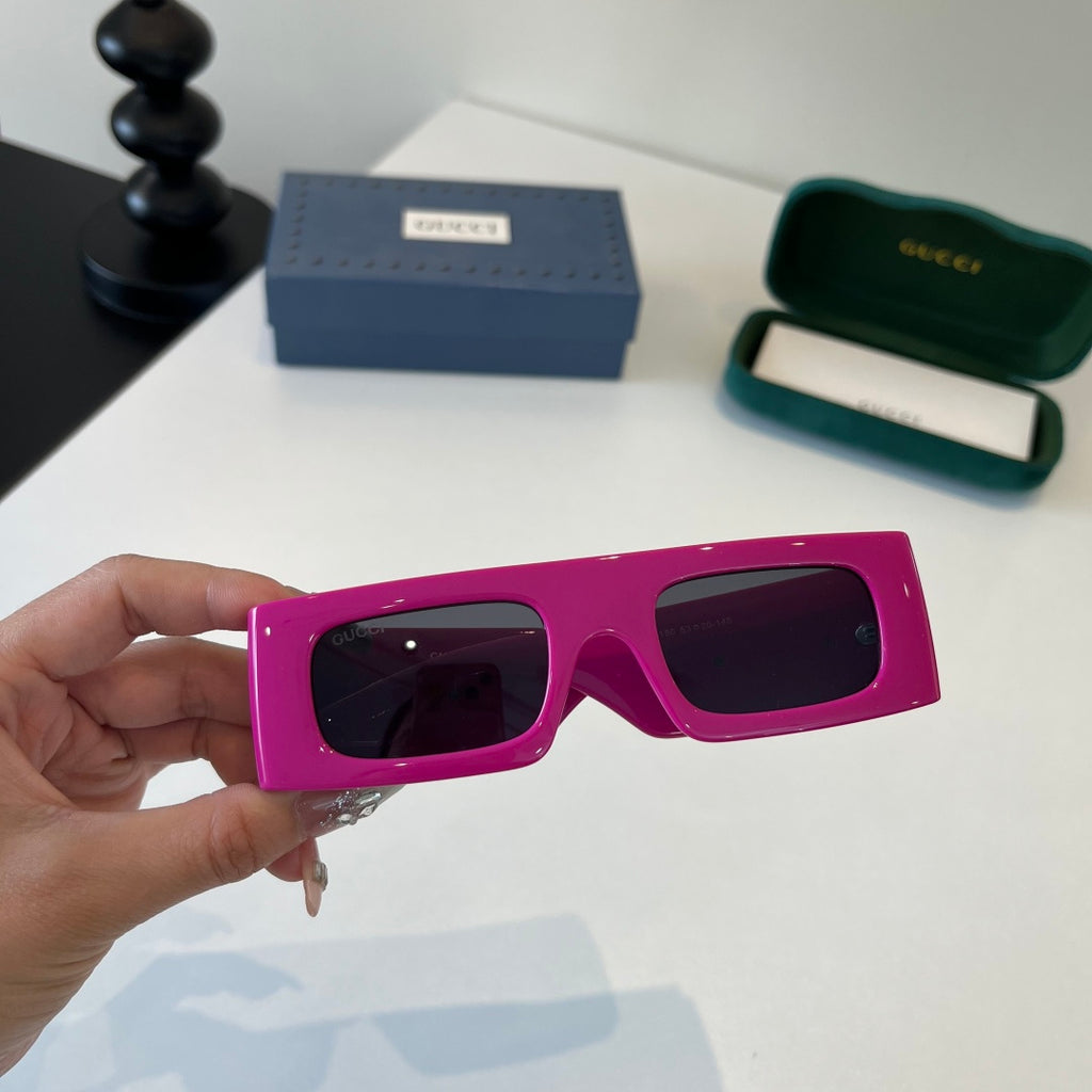 Gucci Oversized Purple Lens Sunglasses for Men & Women - 132240 - detail image 4
