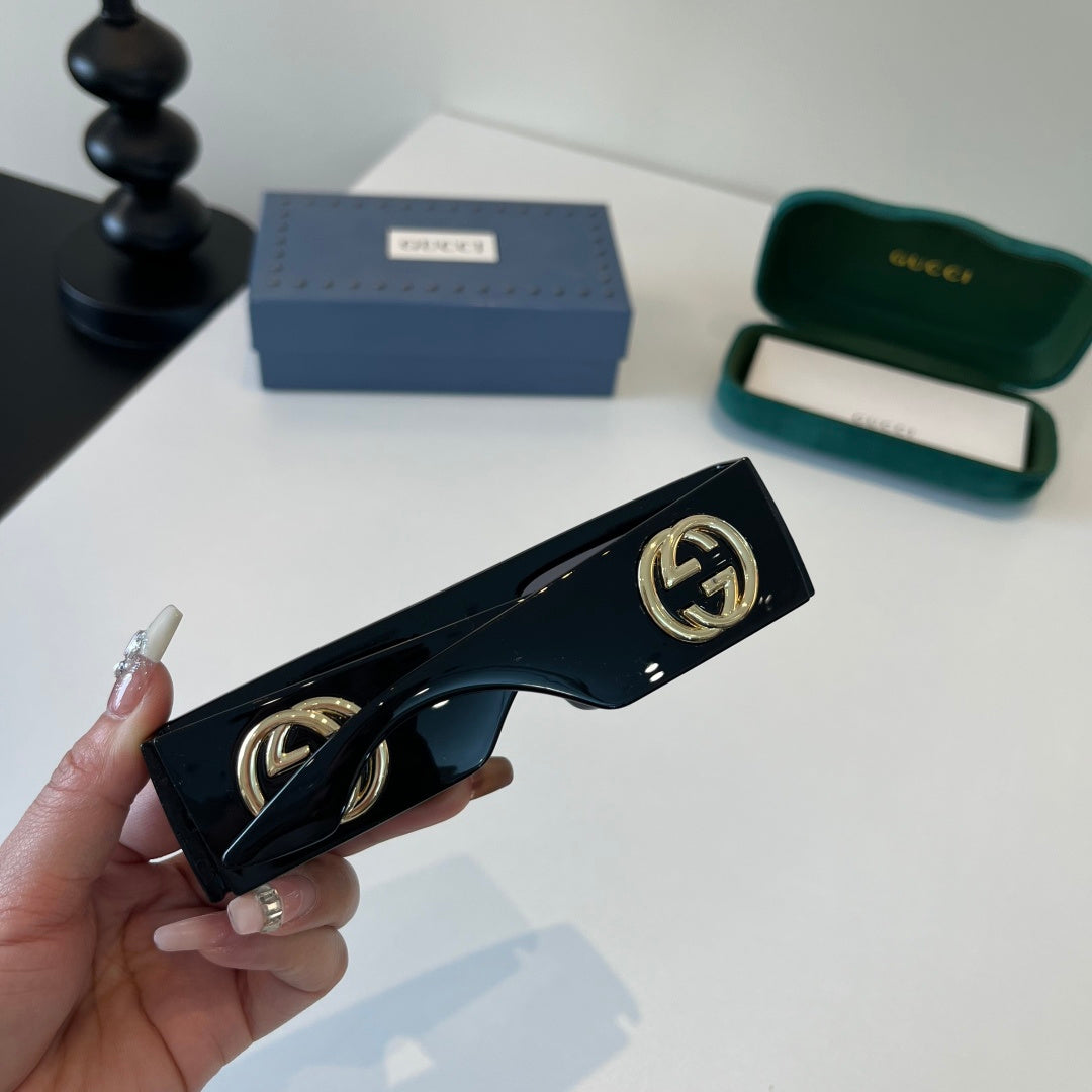 Gucci Oversized Silver Lens Sunglasses for Men & Women - 371485 - detail image 4