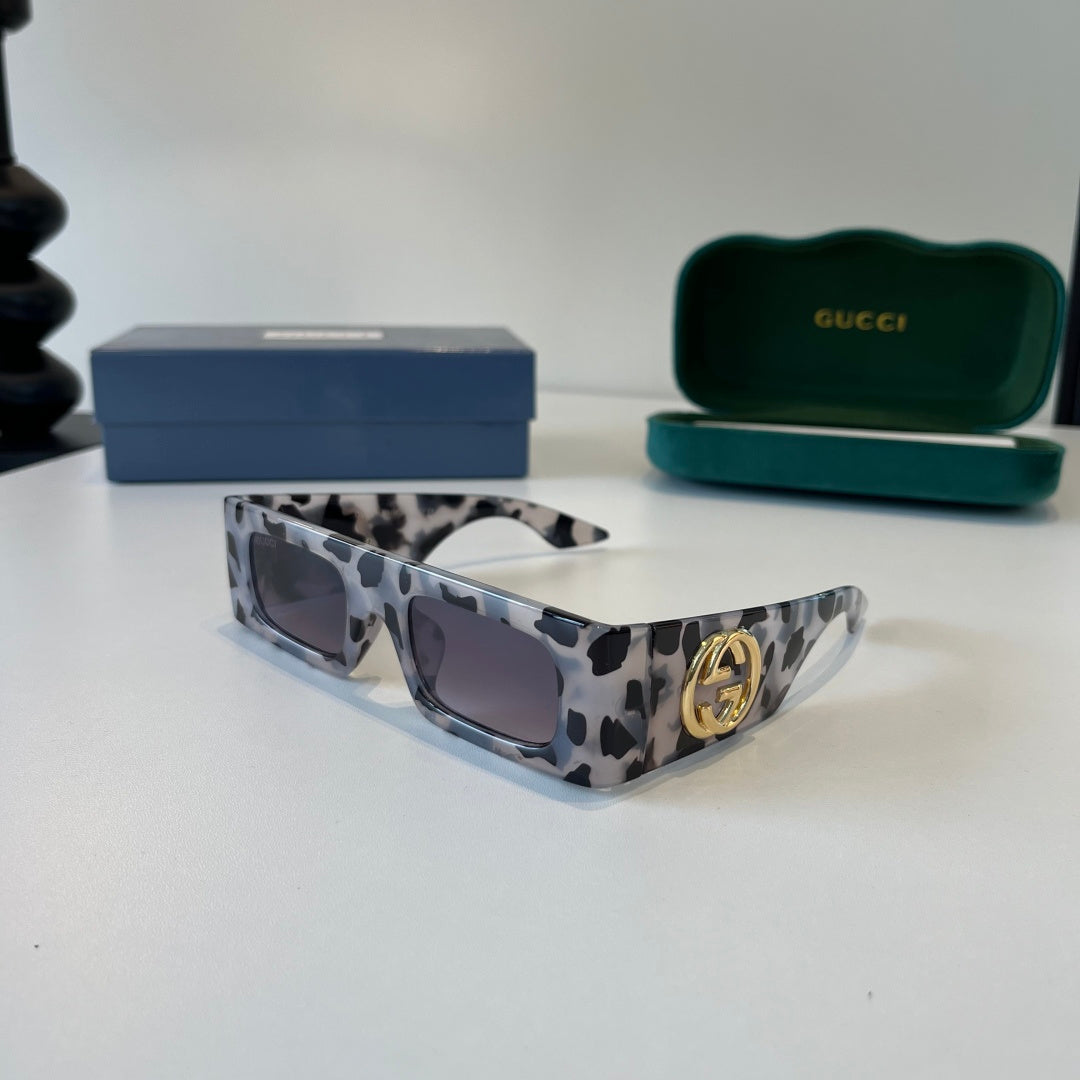 Gucci Oversized Silver Lens Sunglasses for Men & Women - 132242 - detail image 3