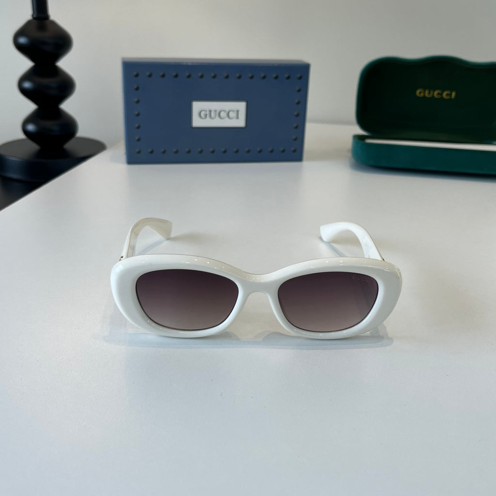 Gucci Fashion Silver Lens Sunglasses for Men & Women - 371490 - detail image 4