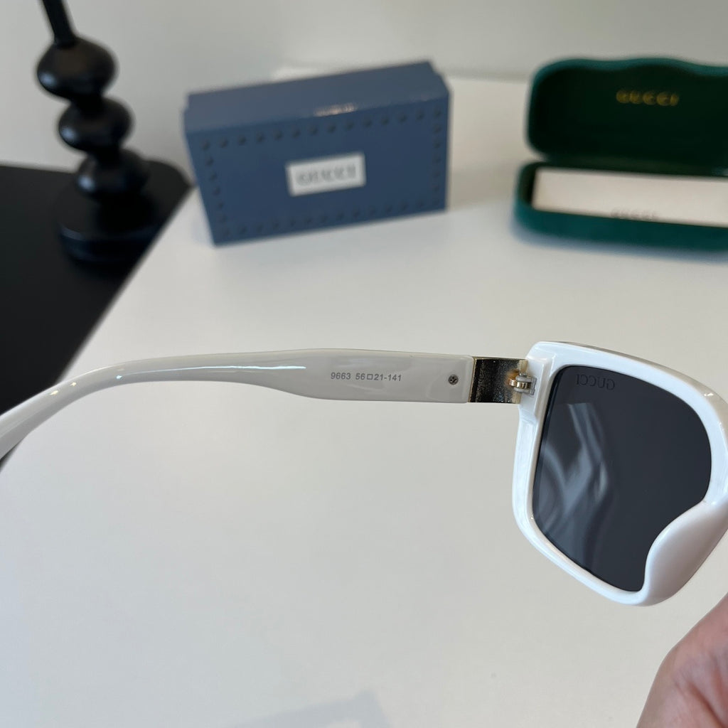 Gucci Fashion Silver Lens Sunglasses for Men & Women - 371492 - detail image 9