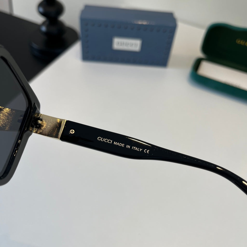 Gucci Fashion Silver Lens Sunglasses for Men & Women - 371493 - detail image 10