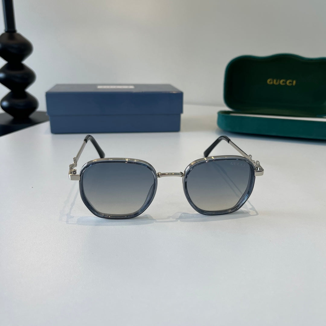 Gucci Oversized Silver Lens Sunglasses for Women - 132252 - detail image 2