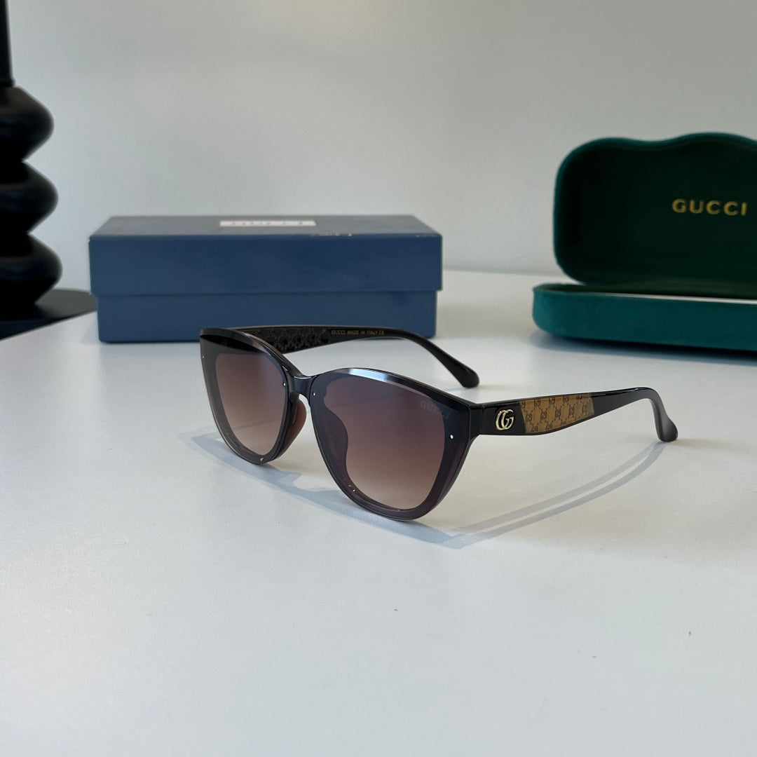 Gucci Oversized Red Lens Sunglasses for Women - 371498 - detail image 3