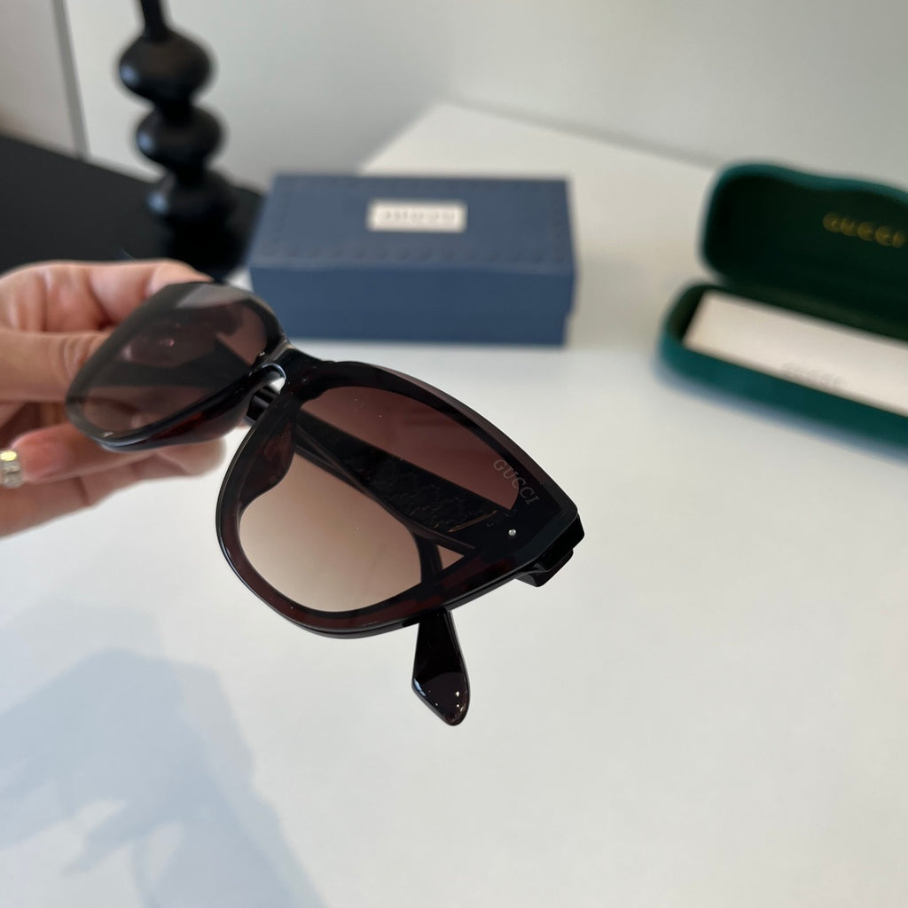 Gucci Oversized Red Lens Sunglasses for Women - 132254 - detail image 5