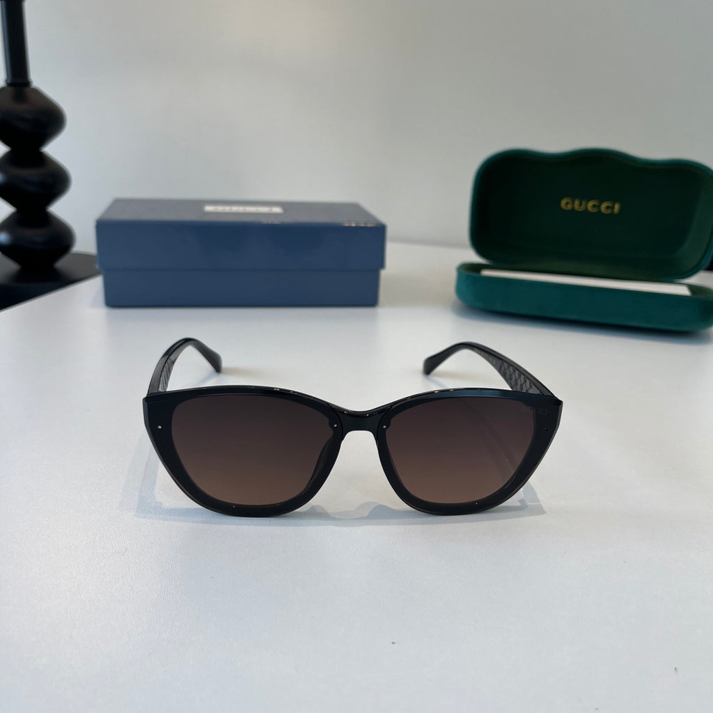 Gucci Oversized Silver Lens Sunglasses for Women - 132255 - detail image 2