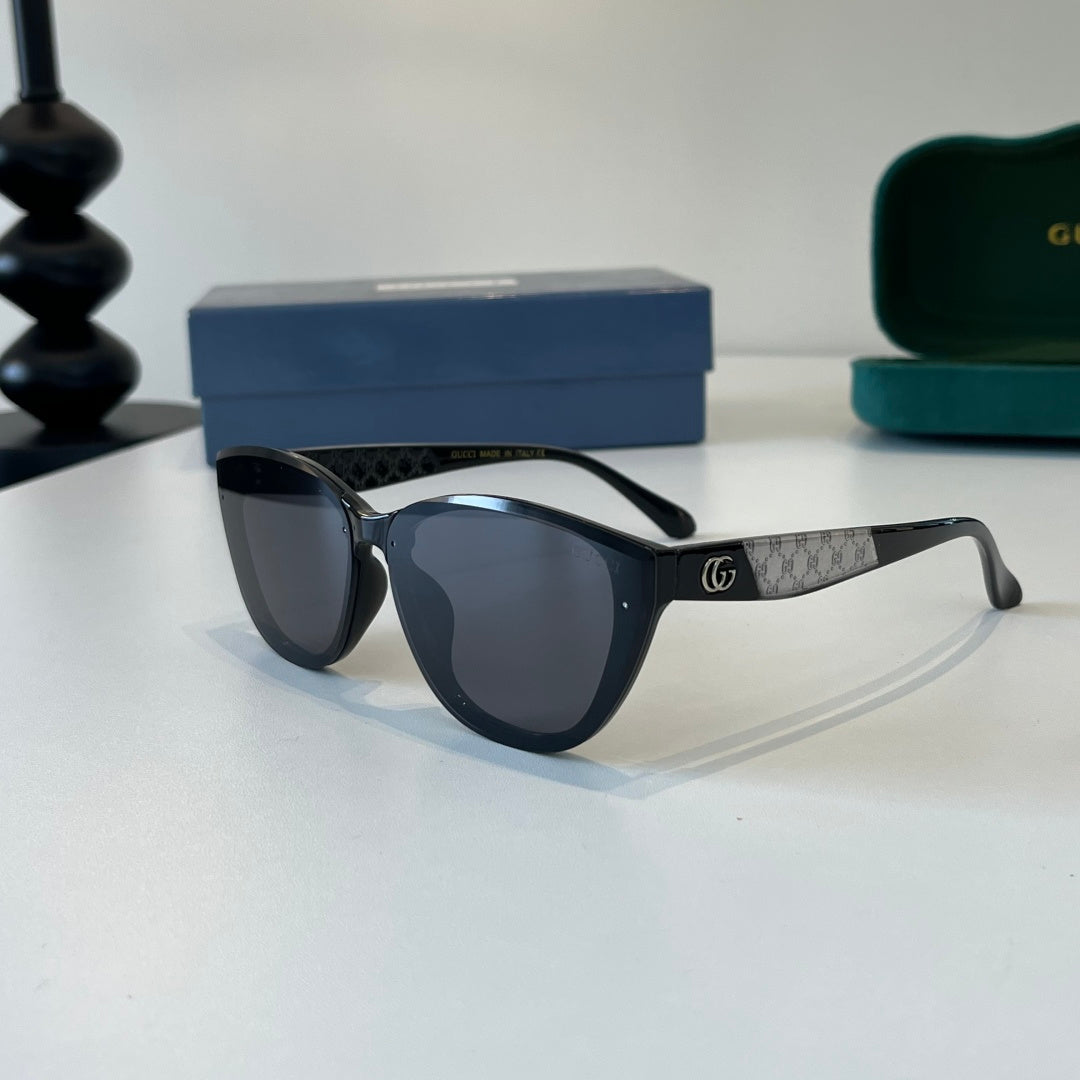 Gucci Oversized Silver Lens Sunglasses for Women - 371499 - detail image 3