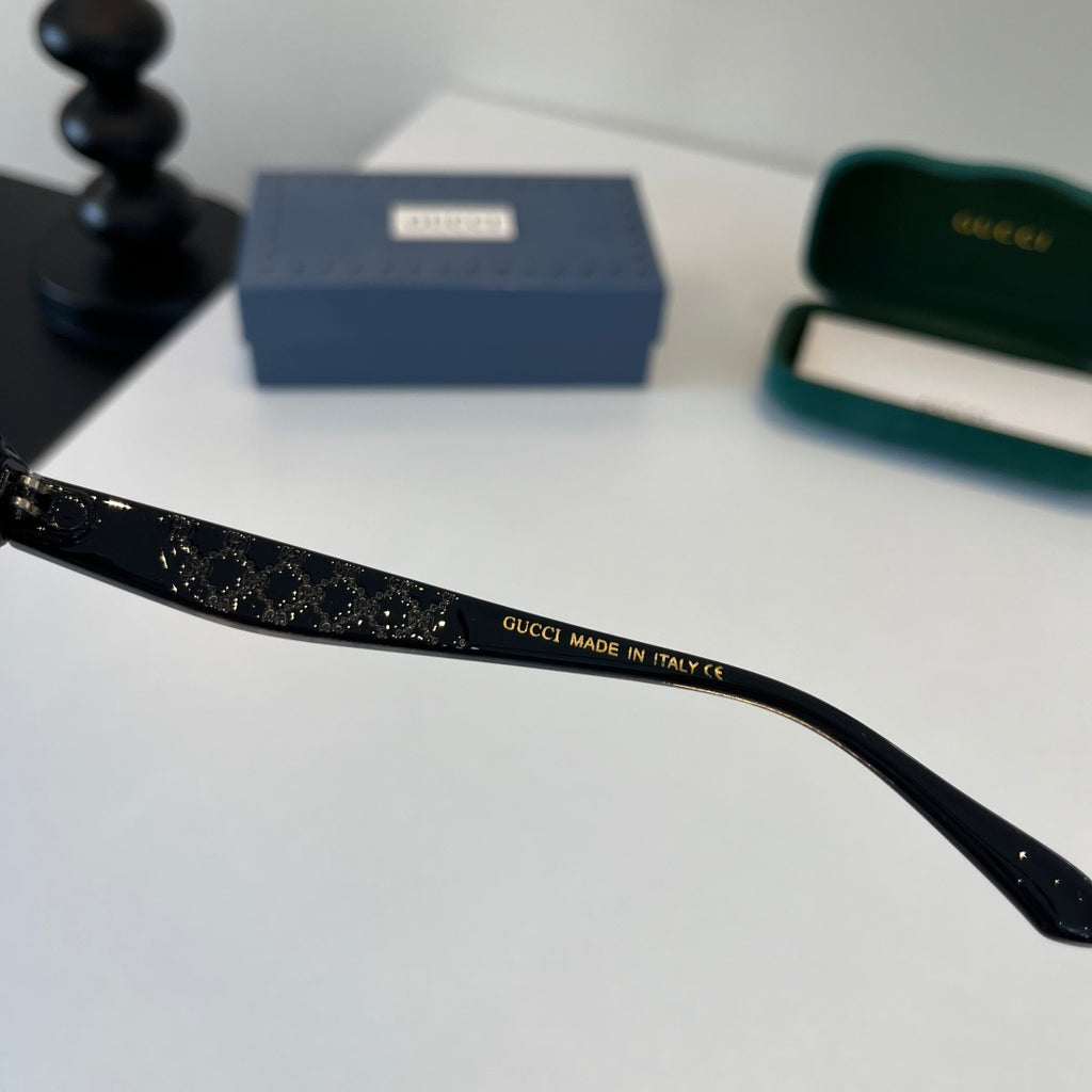 Gucci Oversized Silver Lens Sunglasses for Women - 132256 - detail image 9