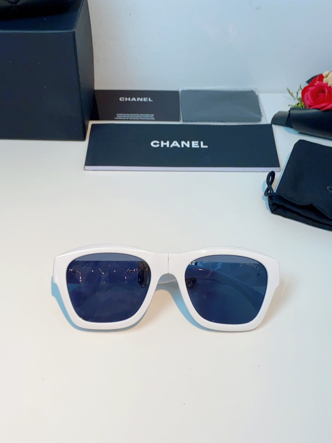 Chanel Folding Fashion Gray Lens Sunglasses for Men & Women - detail image 9