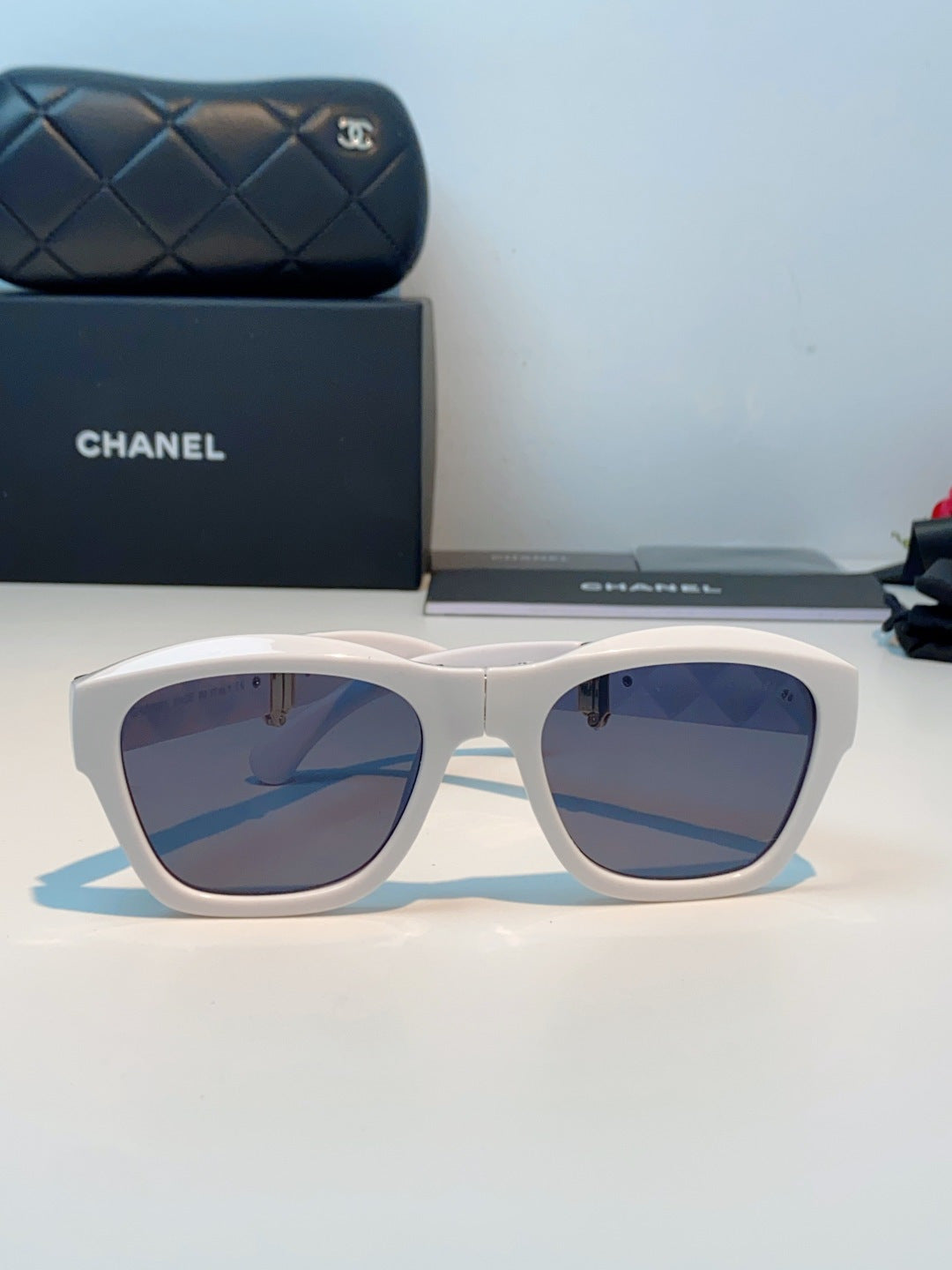 Chanel Folding Fashion Gray Lens Sunglasses for Men & Women - detail image 2