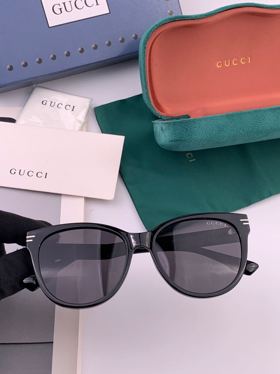 Gucci G2234 Polarized Square Pink Lens Sunglasses for Men & Women - 132296 - detail image 2