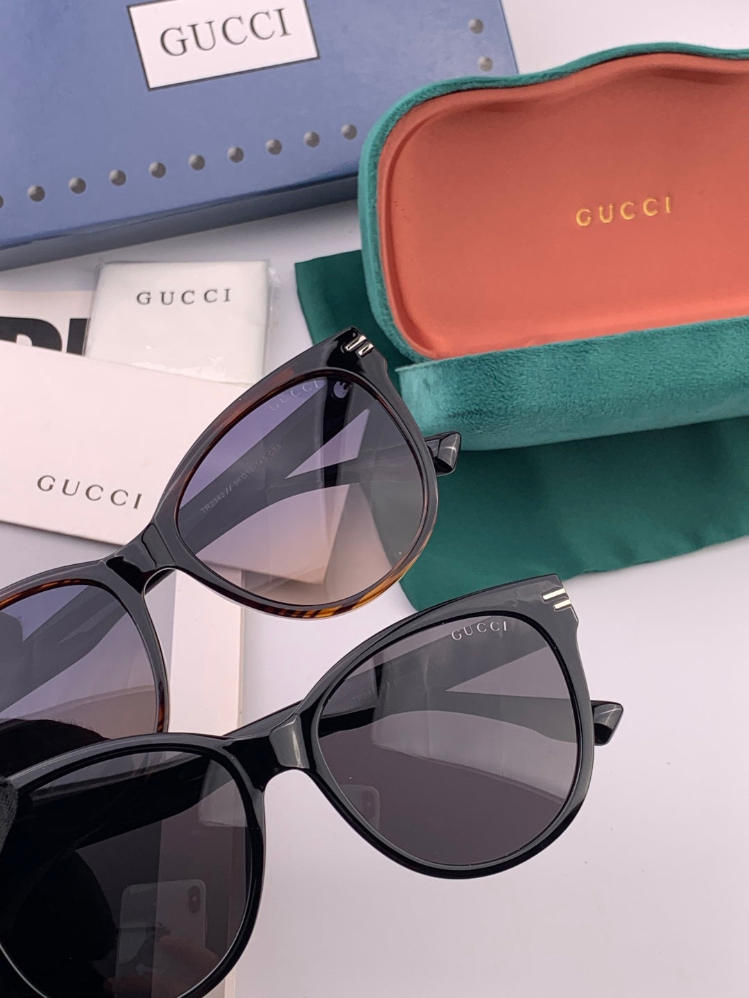 Gucci G2234 Polarized Square Pink Lens Sunglasses for Men & Women - 132296 - detail image 5