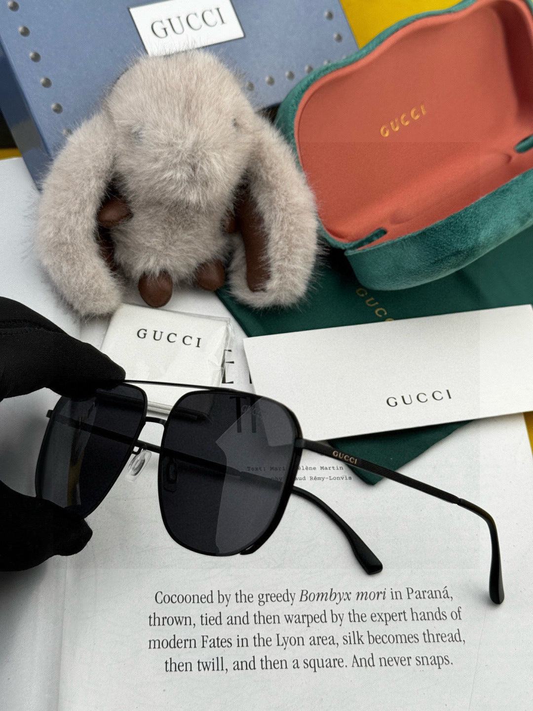 Gucci G21809 Polarized Aviator Black Lens Sunglasses for Men - detail image 4