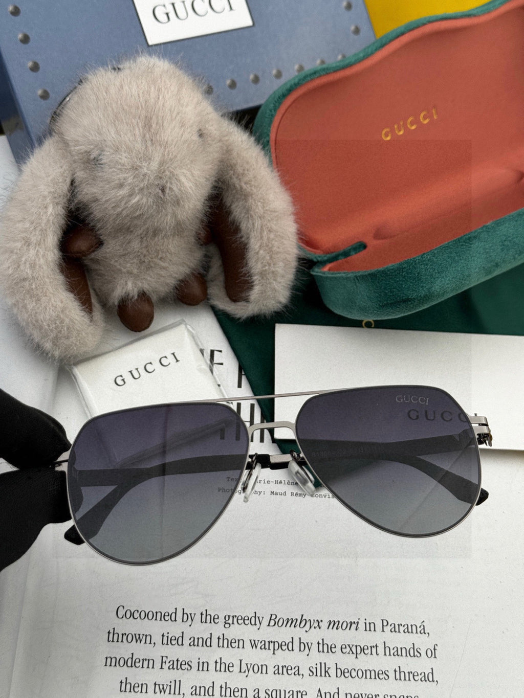 Gucci G41805 Fashion Black Lens Sunglasses for Men & Women - detail image 3