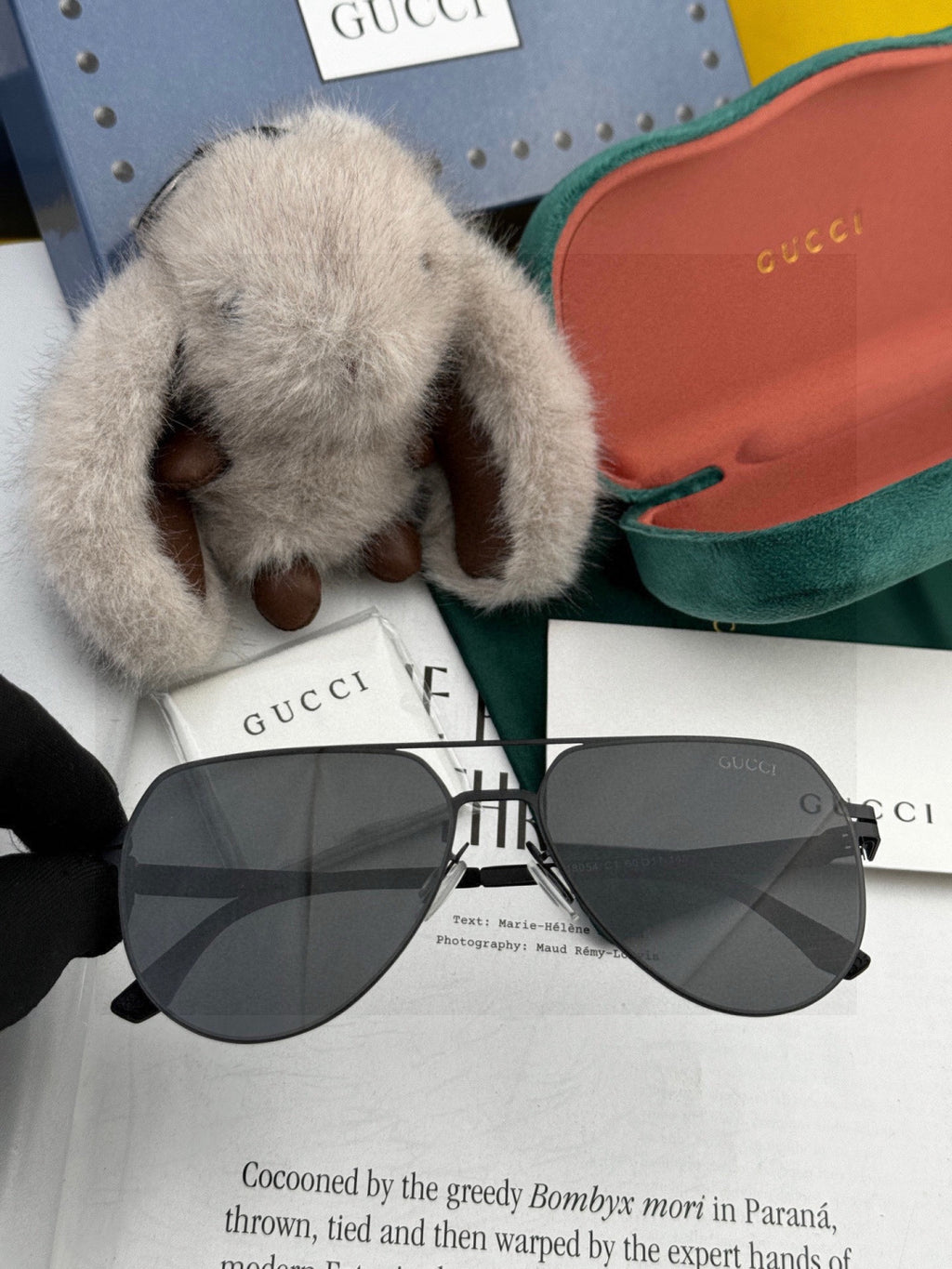 Gucci G41805 Fashion Black Lens Sunglasses for Men & Women