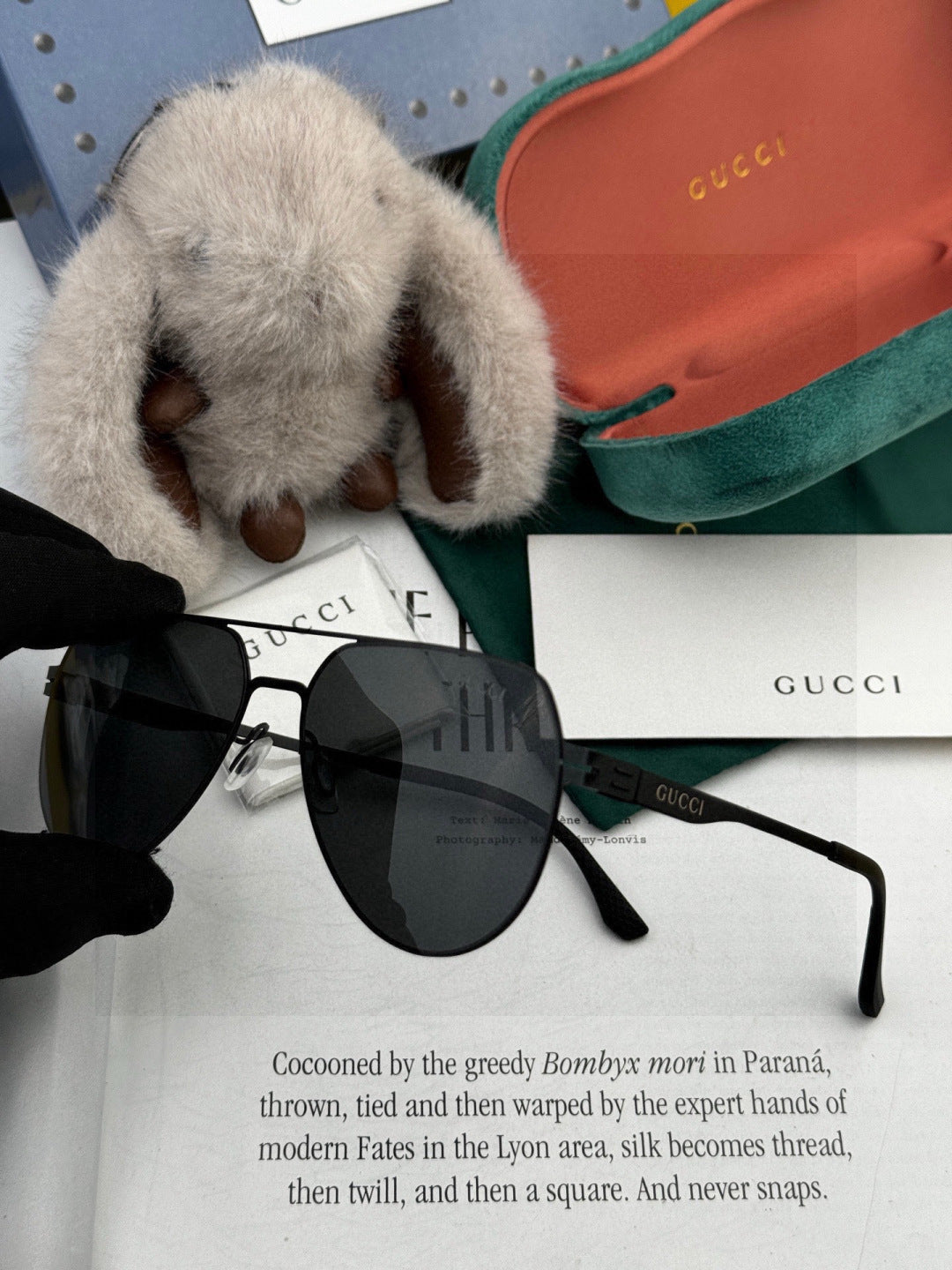 Gucci G41805 Fashion Black Lens Sunglasses for Men & Women - detail image 4