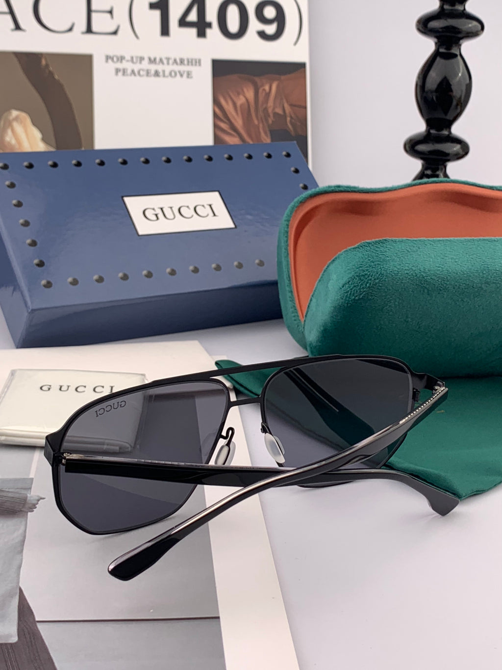 Gucci G8810 Polarized Aviator Gold Lens Sunglasses for Men - detail image 3