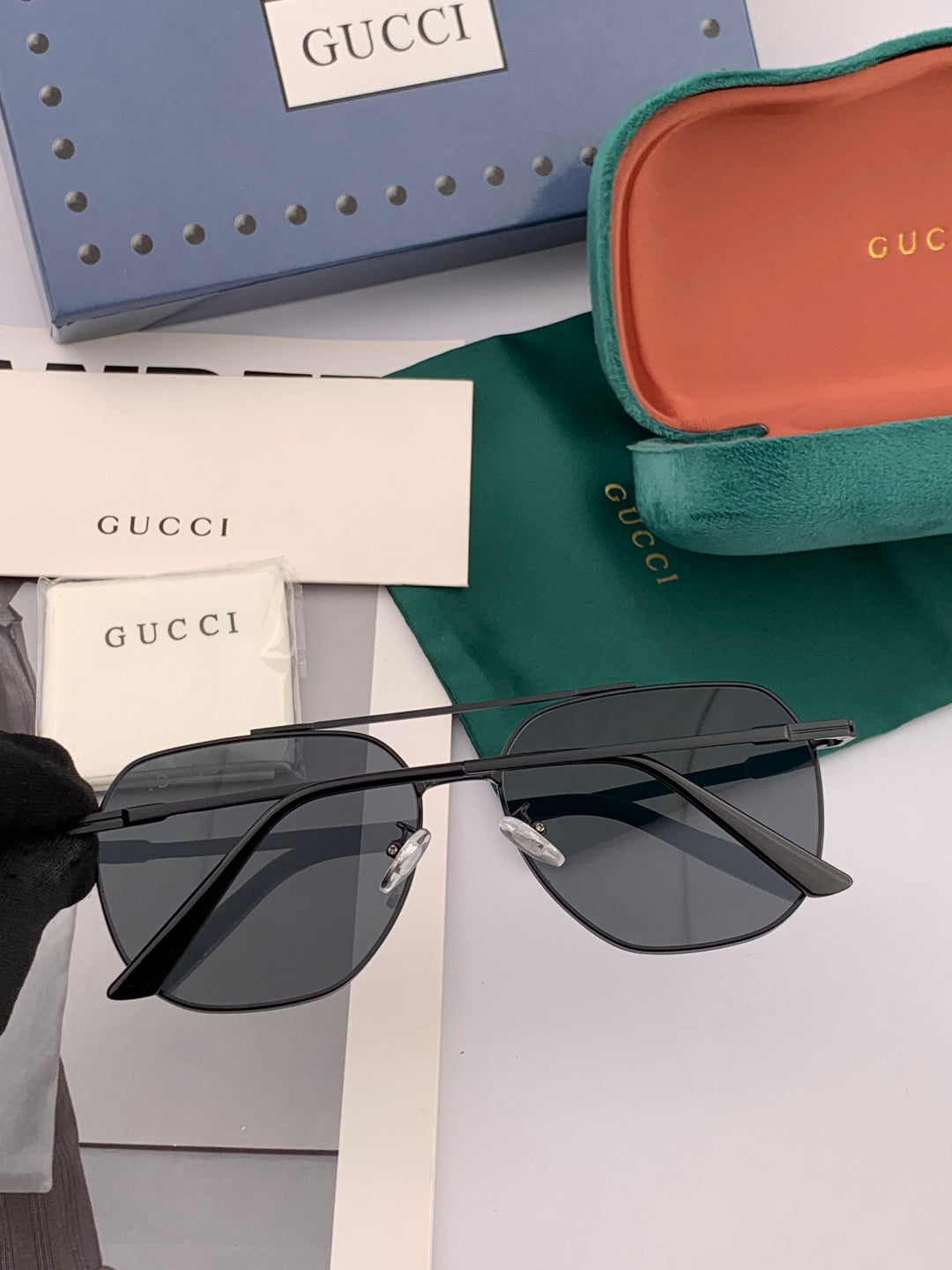 Gucci G18904 Polarized Aviator Gold Lens Sunglasses for Men - detail image 6