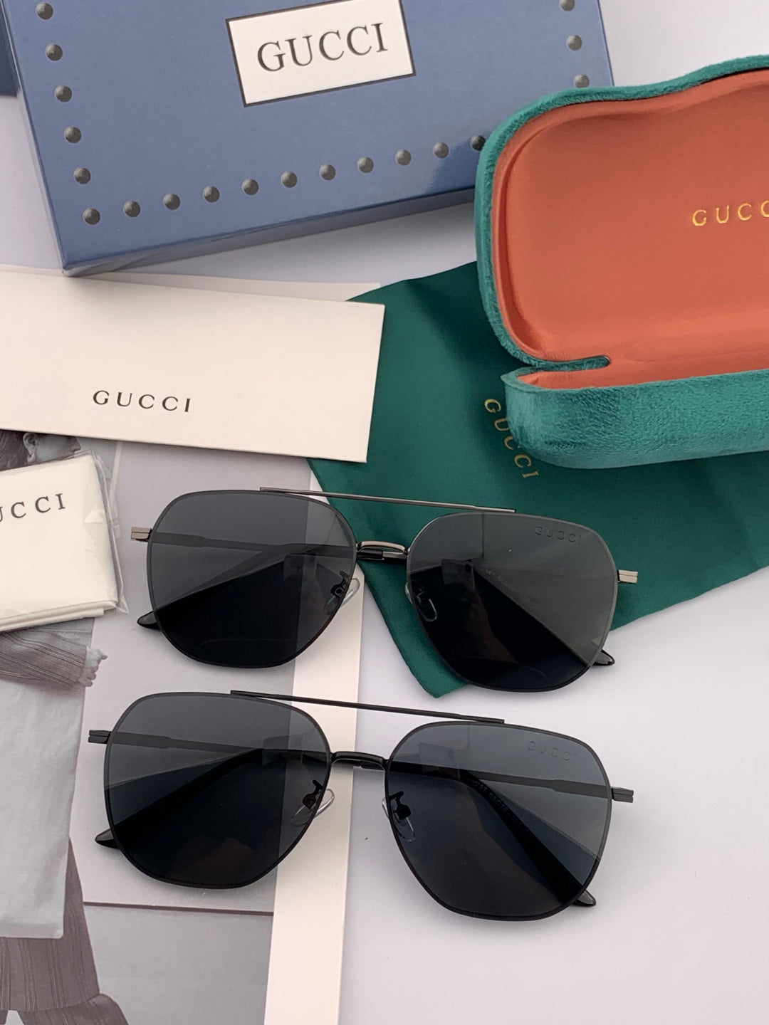 Gucci G18904 Polarized Aviator Gold Lens Sunglasses for Men - detail image 7
