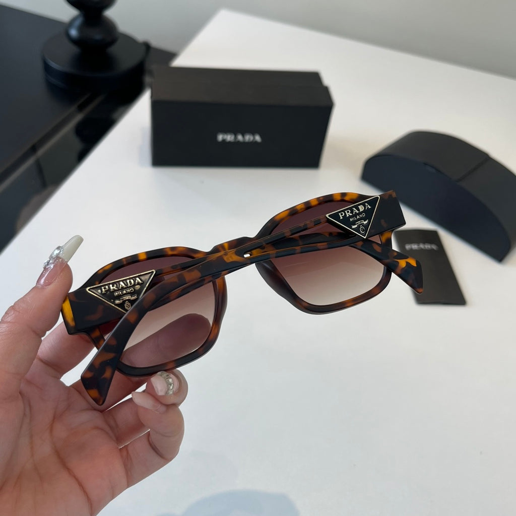 Prada Fashion Black Lens Sunglasses for Men & Women - 415752 - detail image 8