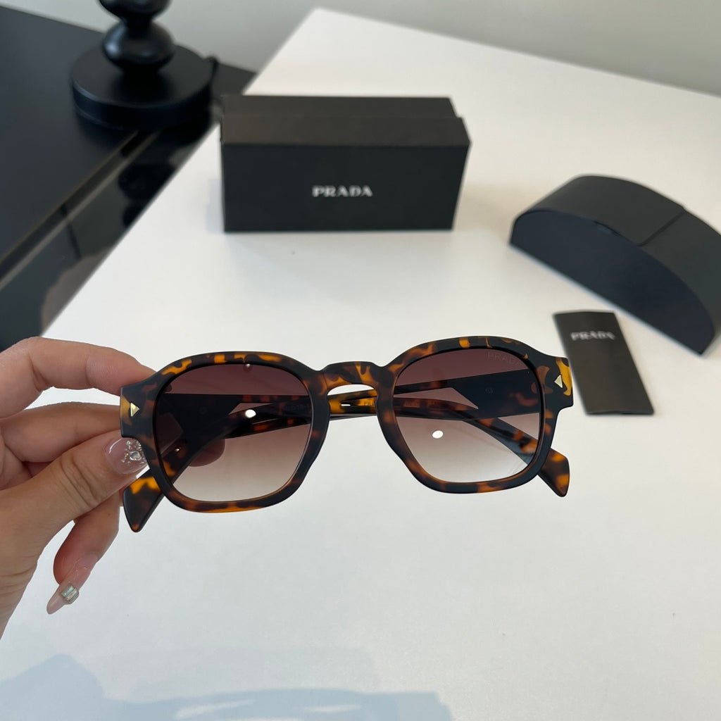 Prada Fashion Black Lens Sunglasses for Men & Women - 415752 - detail image 5