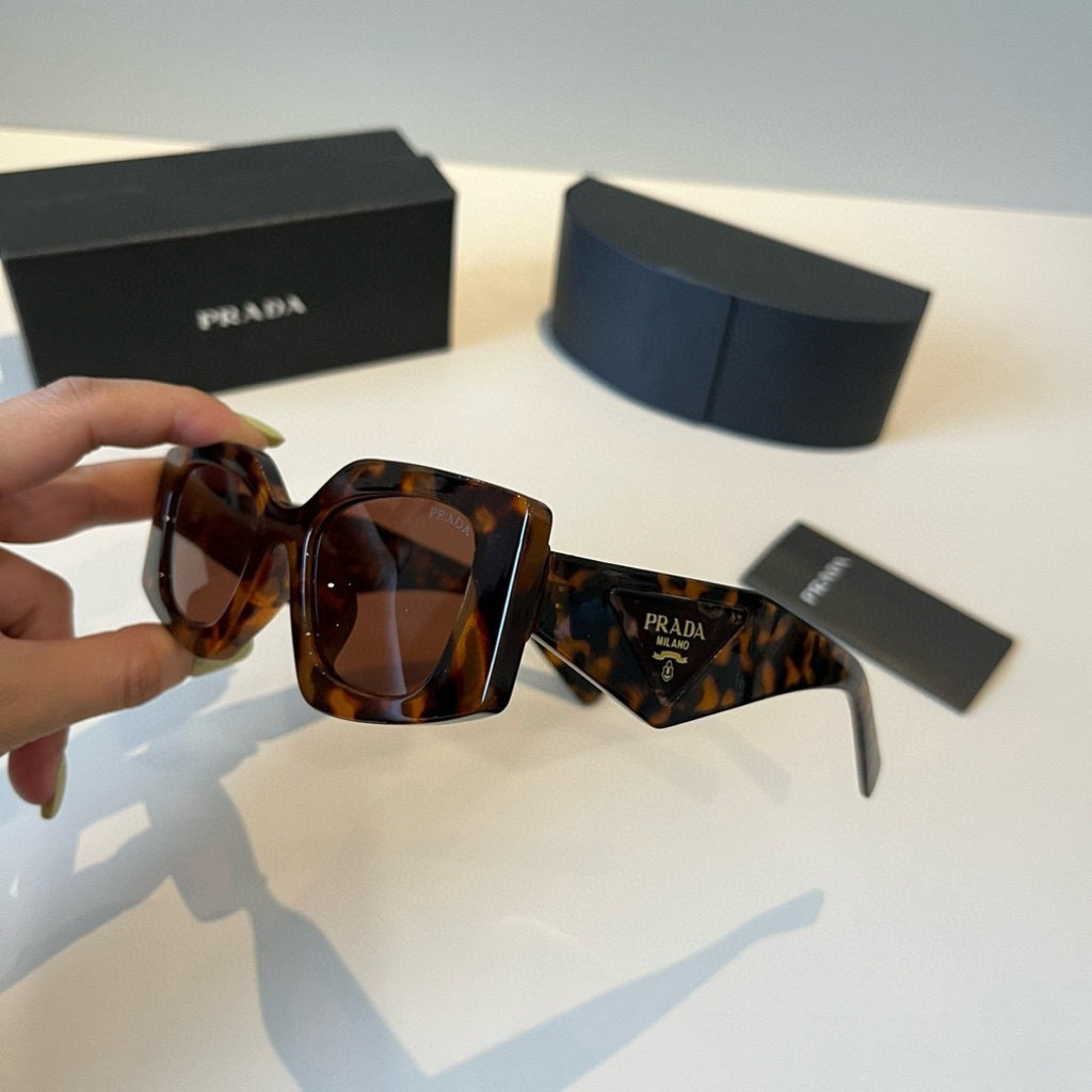 Prada Fashion Black Lens Sunglasses for Men & Women - 382625 - detail image 3