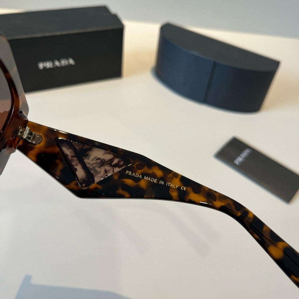 Prada Fashion Black Lens Sunglasses for Men & Women - 487165 - detail image 9