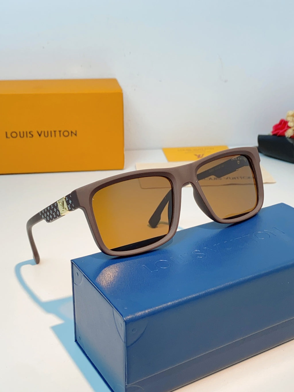 Louis Vuitton Metal Fashion Brown Lens Sunglasses for Men & Women - 158101 - detail image 10