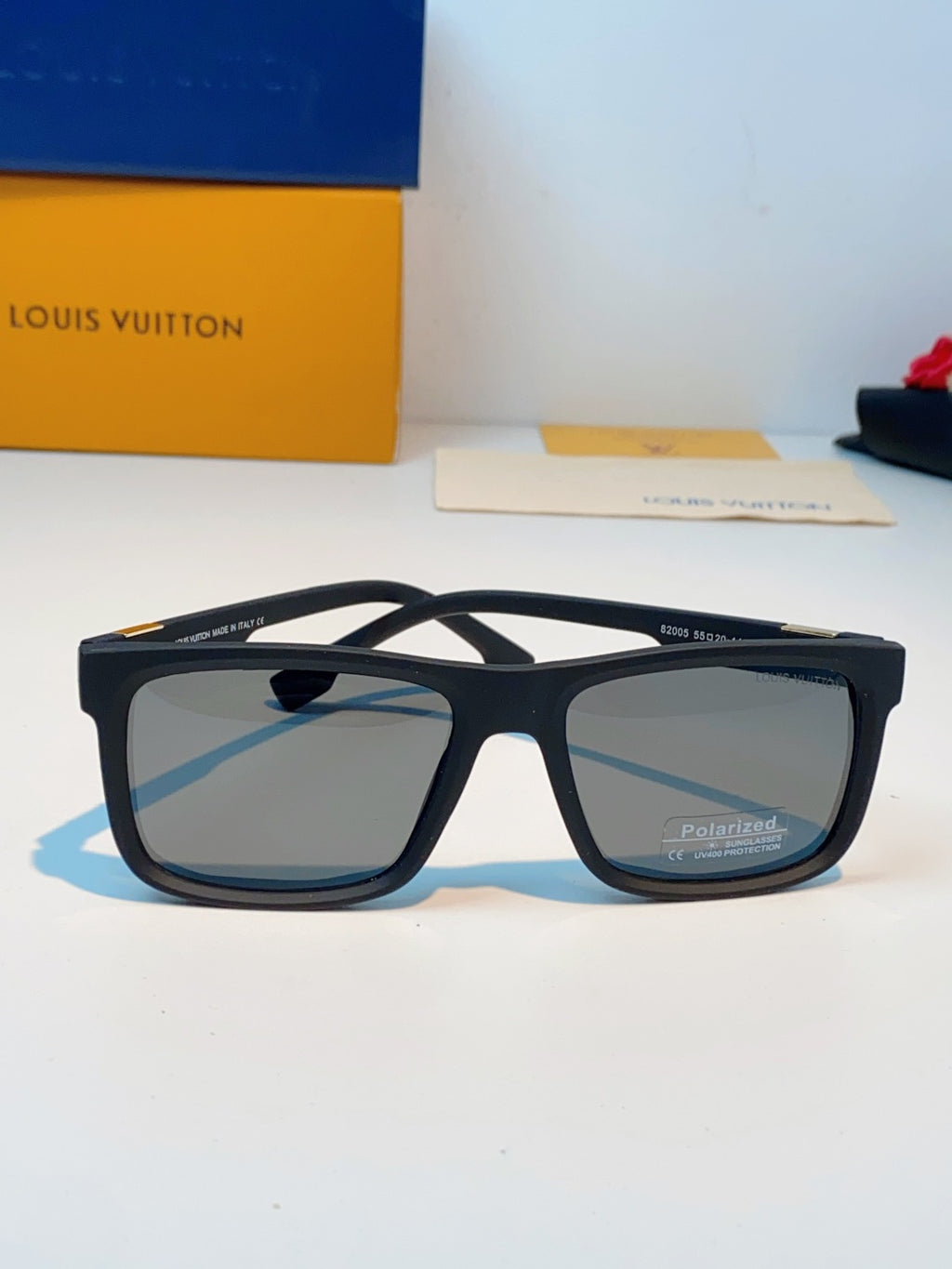 Louis Vuitton Metal Fashion Black Lens Sunglasses for Men & Women - 158102 - detail image 2