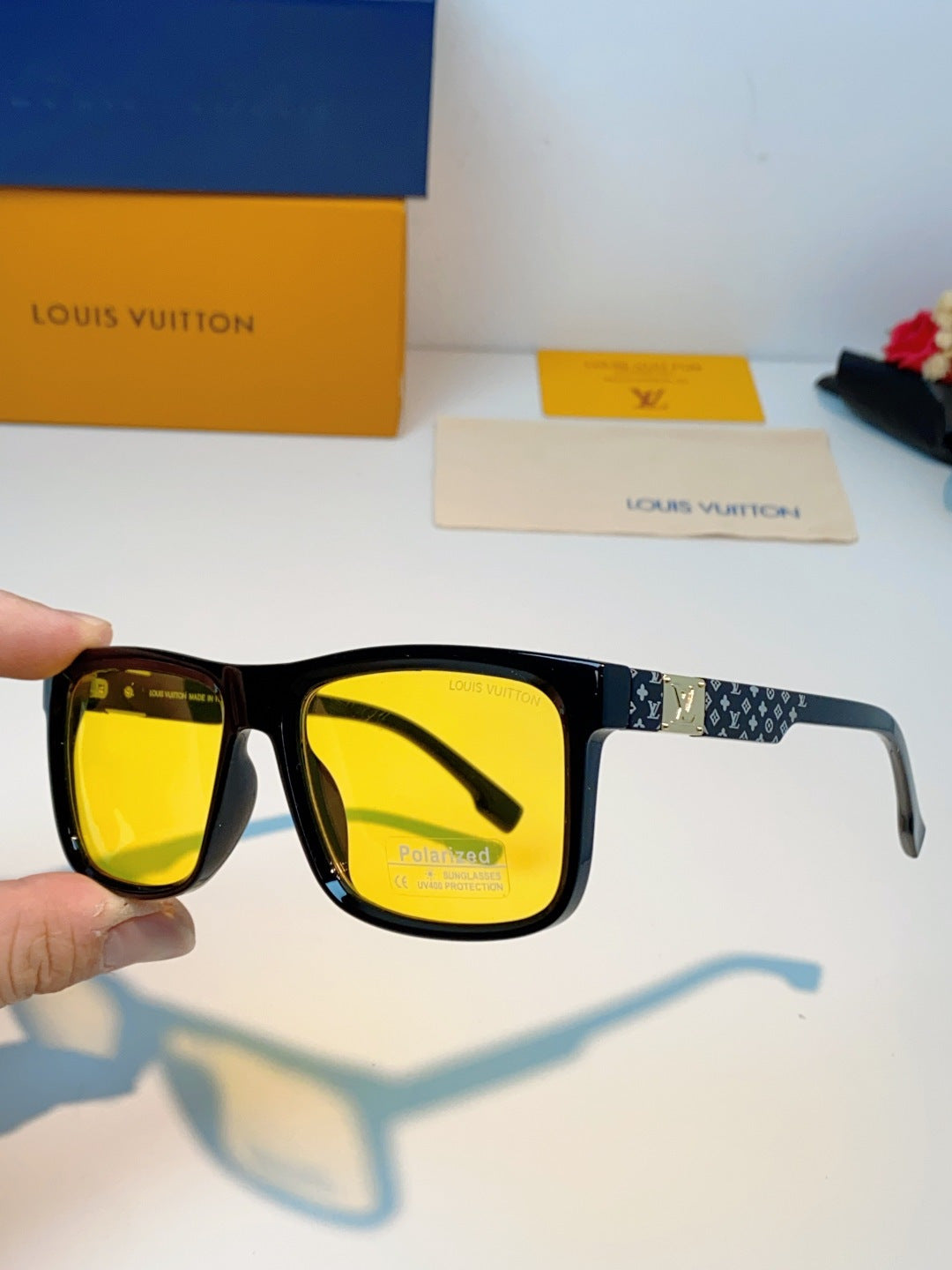 Louis Vuitton Metal Fashion Black Lens Sunglasses for Men & Women - 158104 - detail image 6