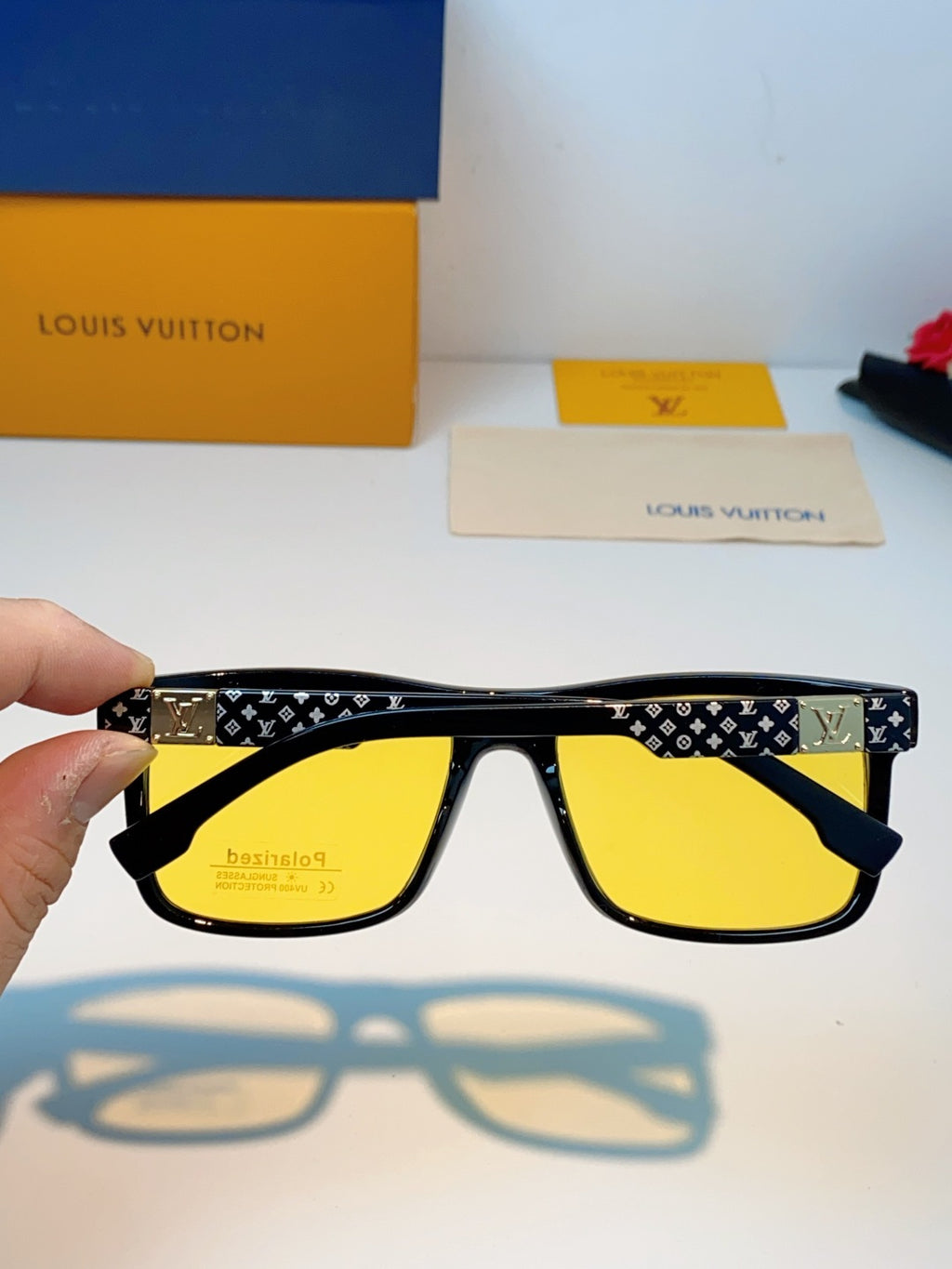 Louis Vuitton Metal Fashion Black Lens Sunglasses for Men & Women - 158104 - detail image 5