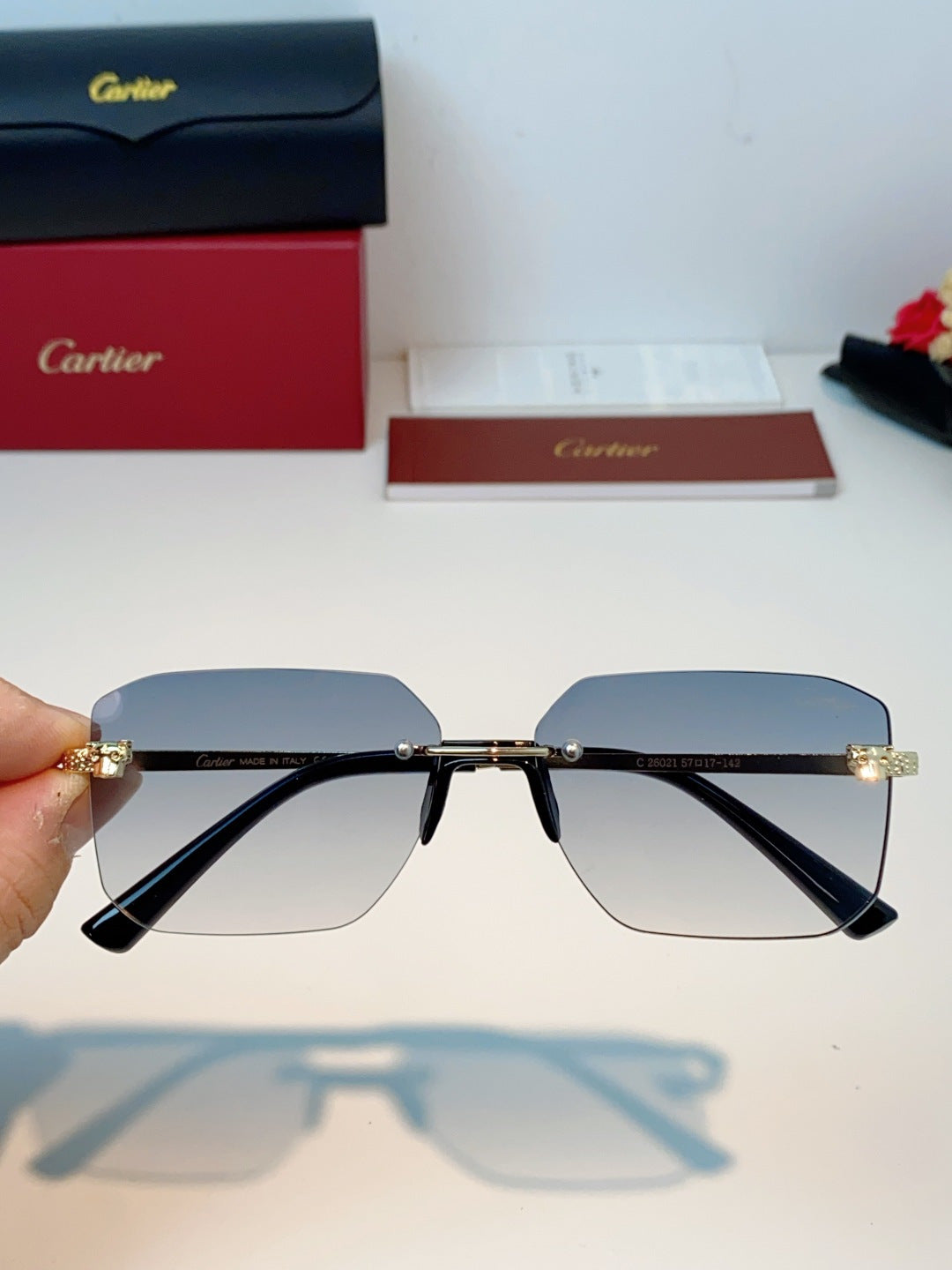 Cartier Lightweight Rimless Silver Lens Sunglasses for Men & Women - 158507 - detail image 4