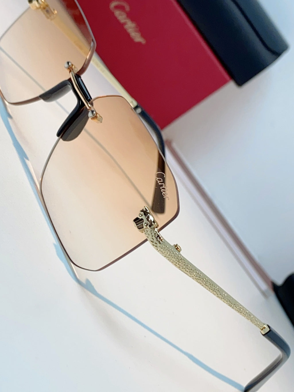 Cartier Lightweight Rimless Gold Lens Sunglasses for Men & Women - 158508 - detail image 7