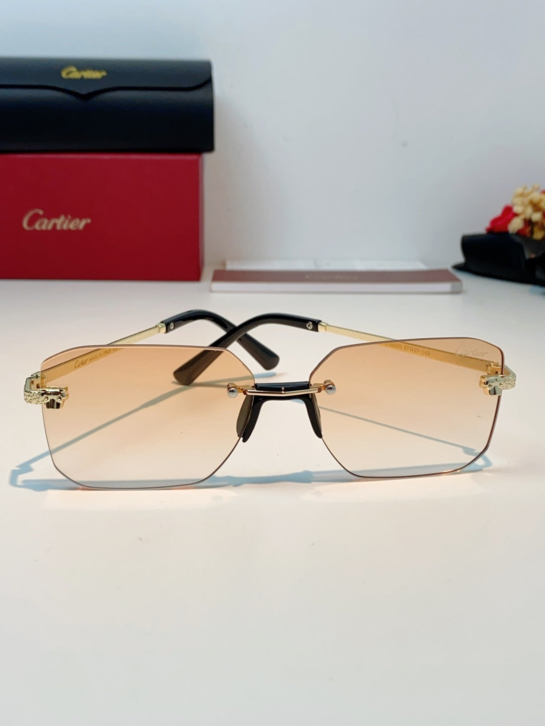 Cartier Lightweight Rimless Gold Lens Sunglasses for Men & Women - 158508 - detail image 2