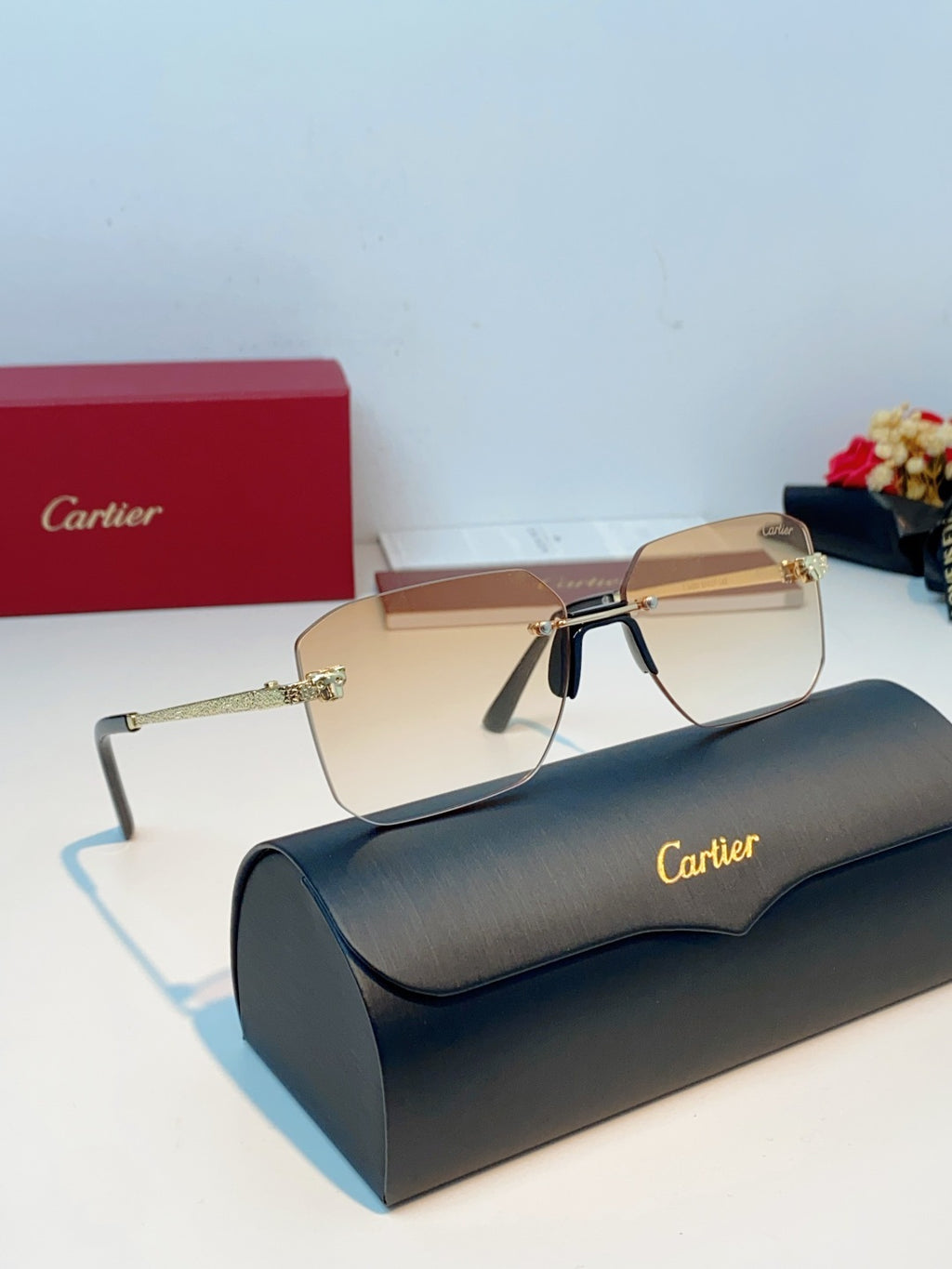 Cartier Lightweight Rimless Gold Lens Sunglasses for Men & Women - 158508 - detail image 10