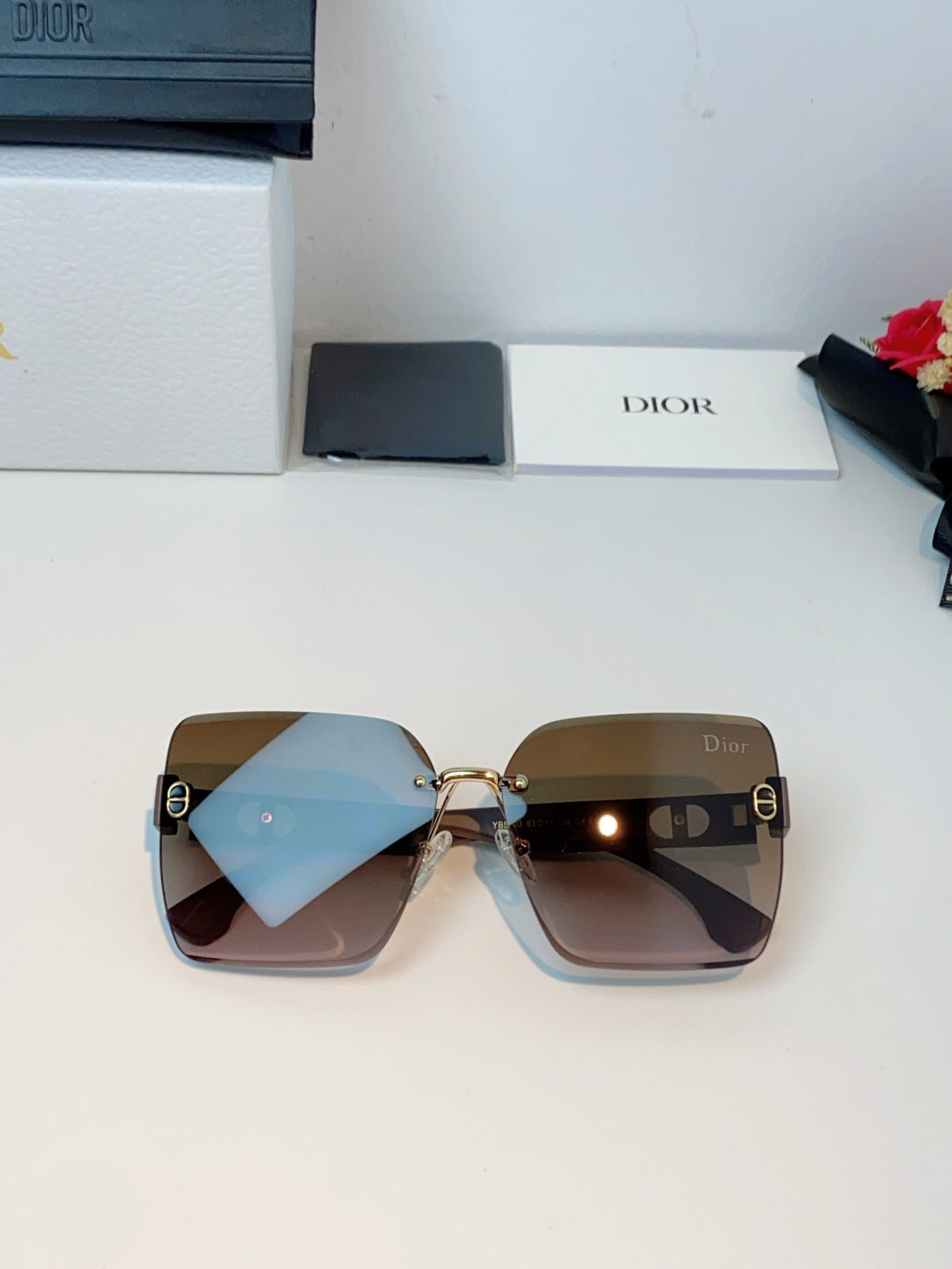 Dior Lightweight Rimless Brown Lens Sunglasses for Men & Women - detail image 9